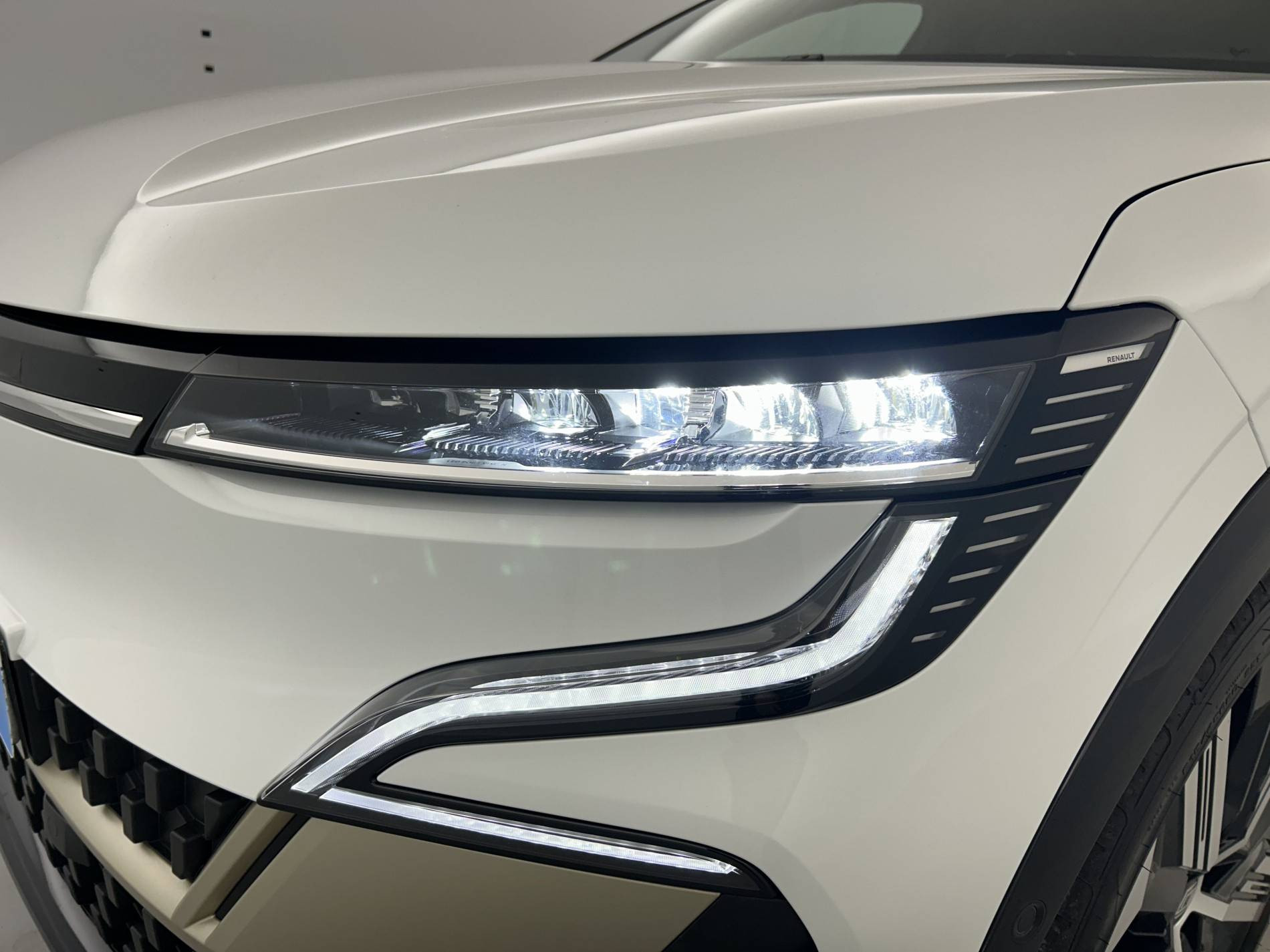 Vente en ligne Renault Megane E-Tech  220 ch autonomie confort GSR2 au prix de 32 791 €