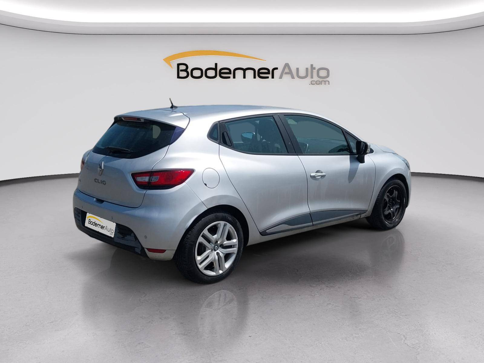Vente en ligne Renault Clio 4 Clio dCi 75 Energy au prix de 10 490 €