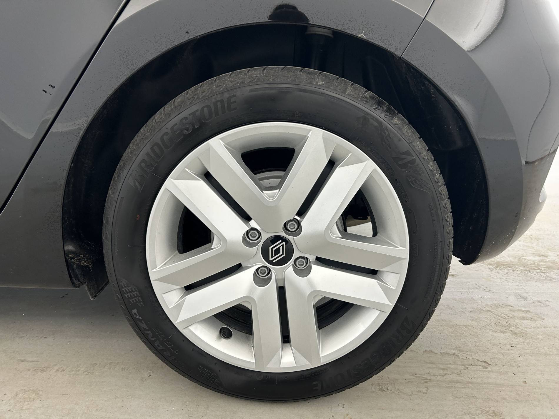 Vente en ligne Renault Clio 5 Clio E-Tech full hybrid 145 ch GSR2 au prix de 20 990 €