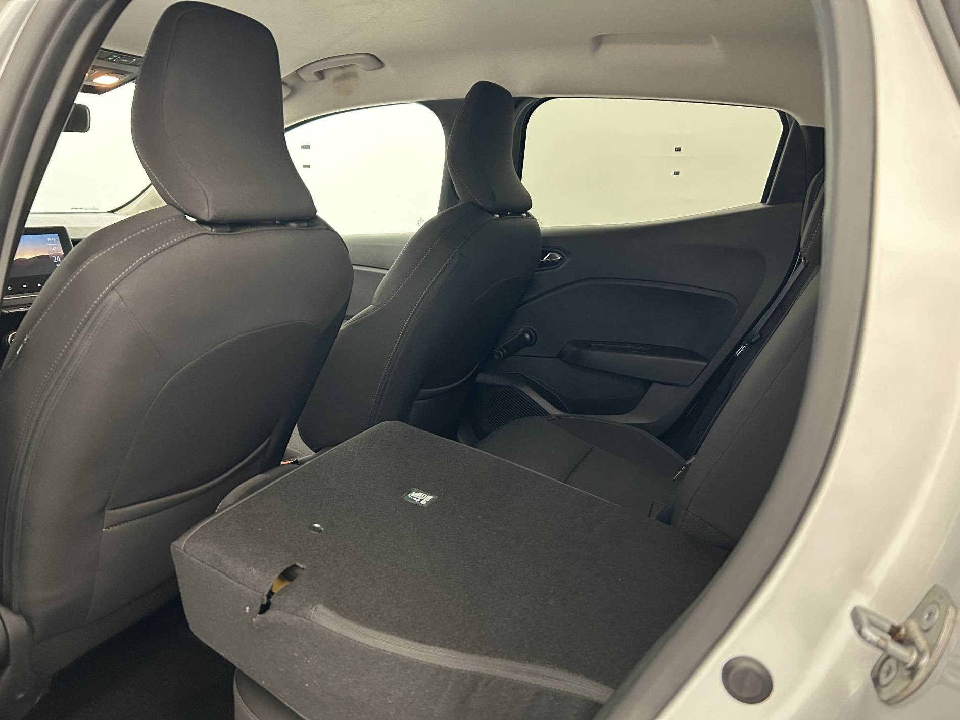 Vente en ligne Renault Clio 5 Clio TCe 90 au prix de 13 890 €