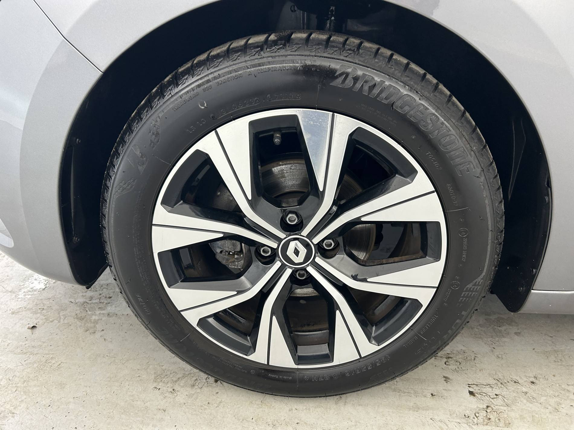 Vente en ligne Renault Clio 5 Clio TCe 90 au prix de 14 990 €