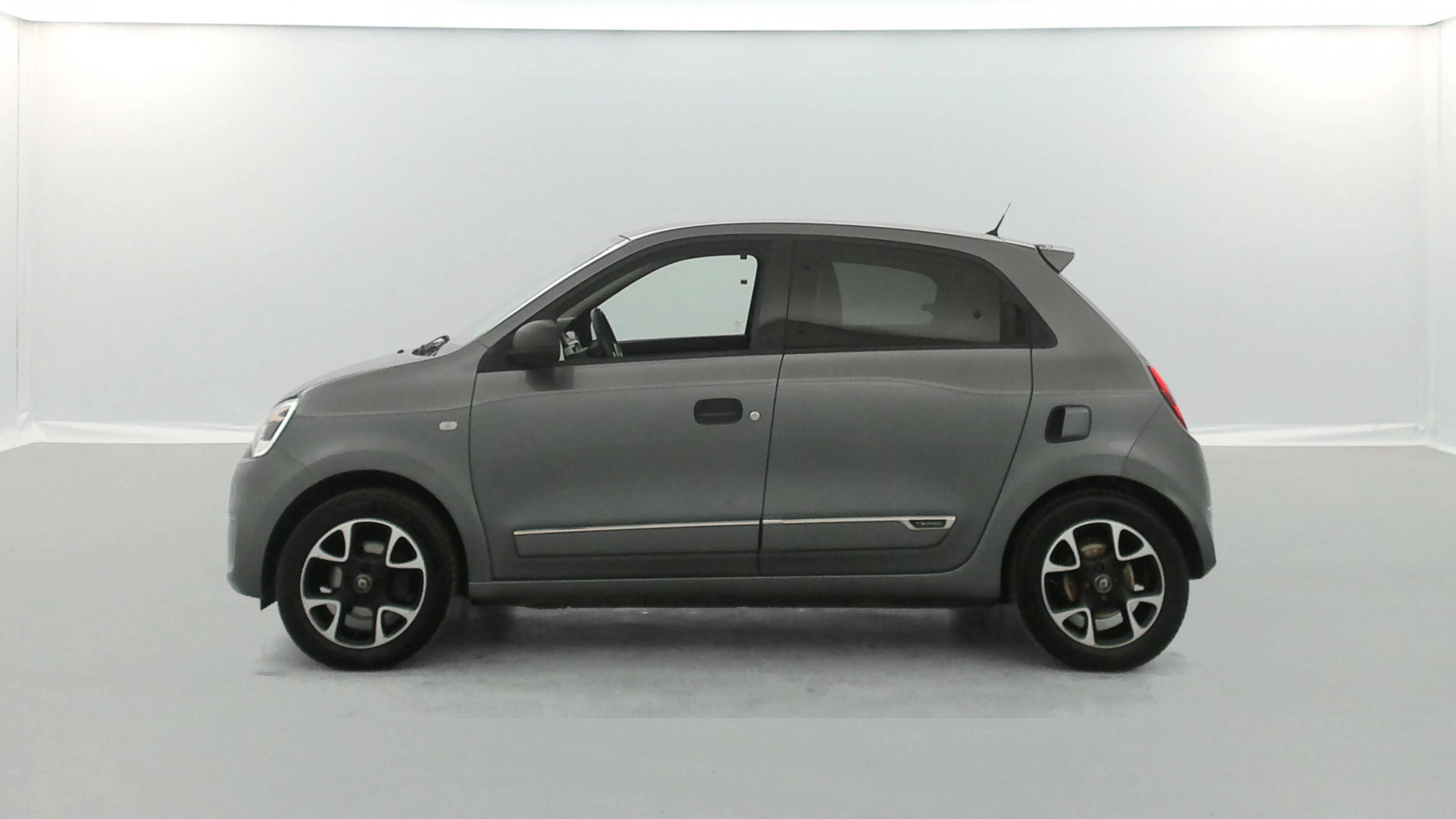 Vente en ligne Renault Twingo 3  TCe 95 au prix de 11 790 €