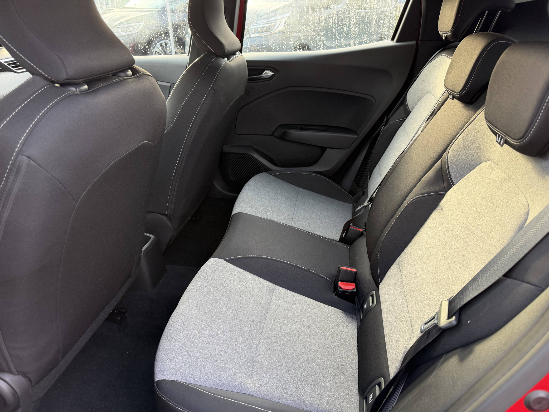 Vente en ligne Renault Clio 5 Clio E-Tech full hybrid 145 ch GSR2 au prix de 20 290 €