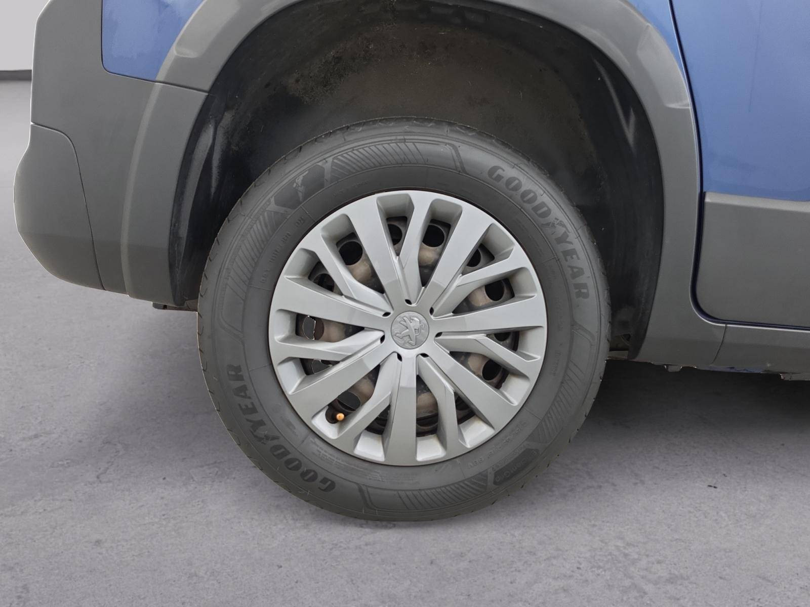 Vente en ligne Peugeot Rifter  Standard PureTech 110 S&S BVM6 au prix de 16 991 €