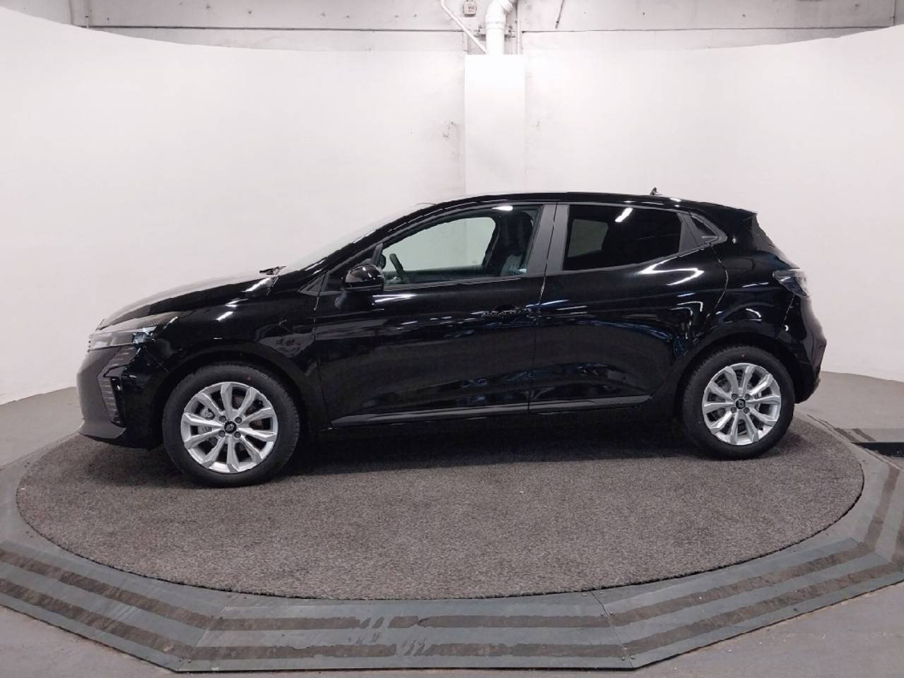 Vente en ligne Renault Clio 5 Clio Blue dCi 100 ch au prix de 20 190 €