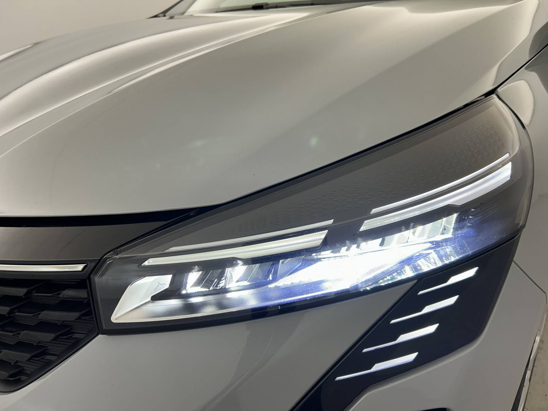 Vente en ligne Renault Clio 5 Clio TCe 90 au prix de 15 790 €