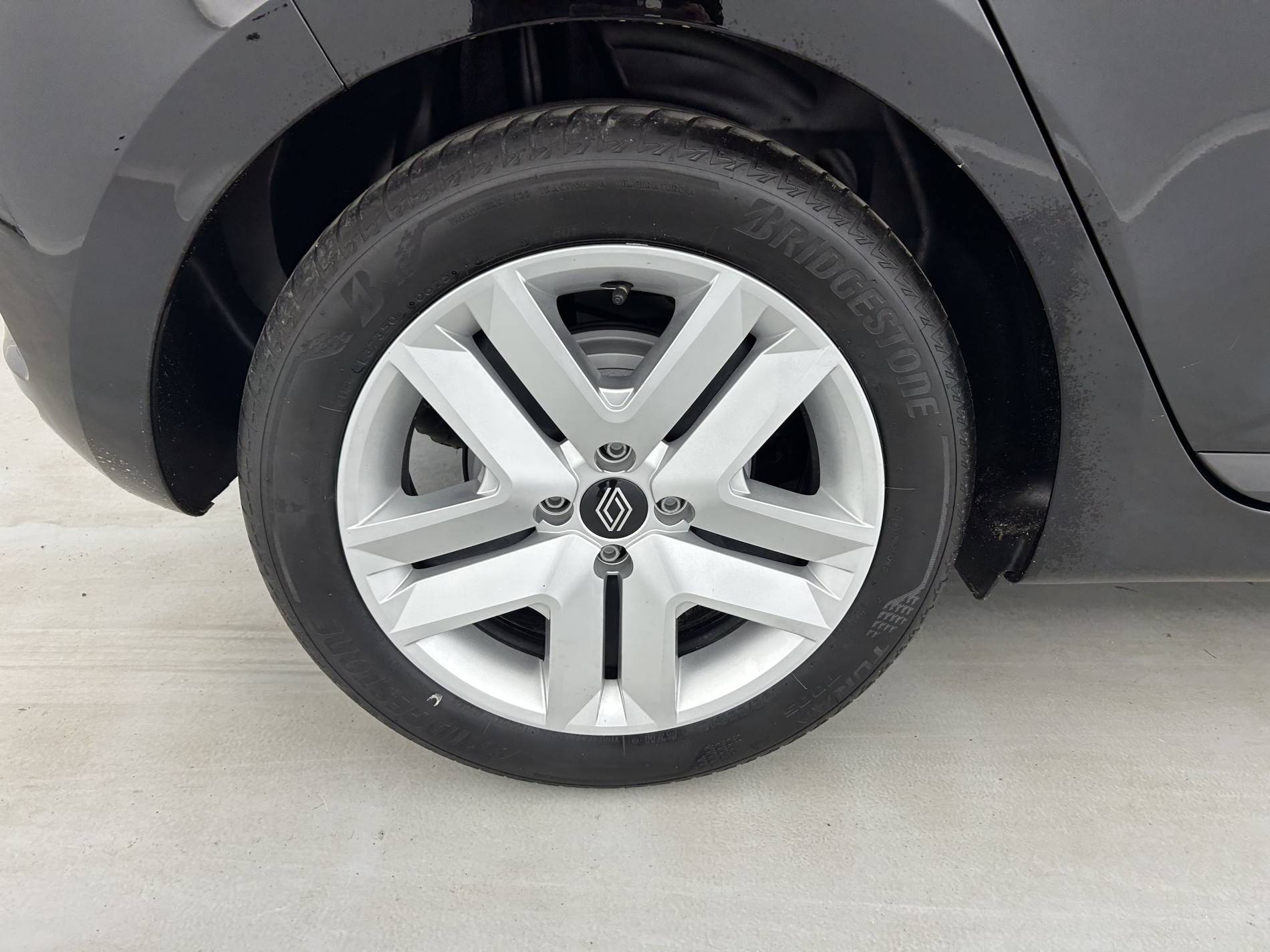 Vente en ligne Renault Clio 5 Clio E-Tech full hybrid 145 ch GSR2 au prix de 19 990 €