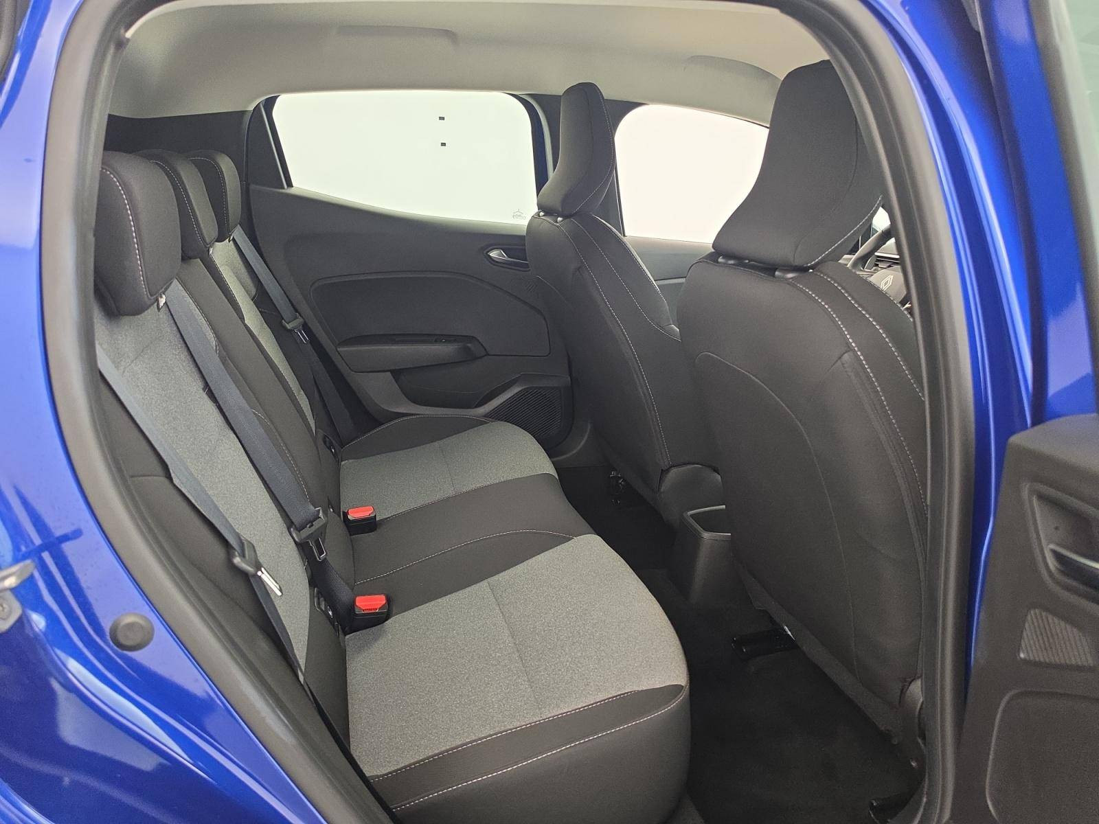 Vente en ligne Renault Clio 5 Clio Blue dCi 100 ch GSR2 au prix de 18 490 €