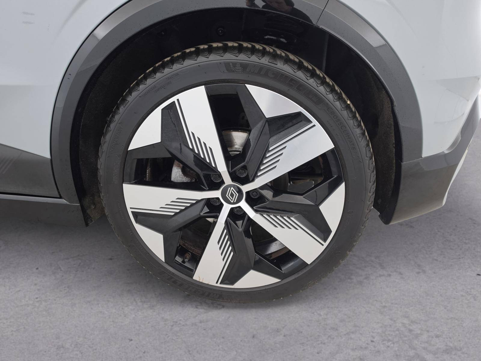 Vente en ligne Renault Megane E-Tech  EV60 220 ch super charge au prix de 24 990 €