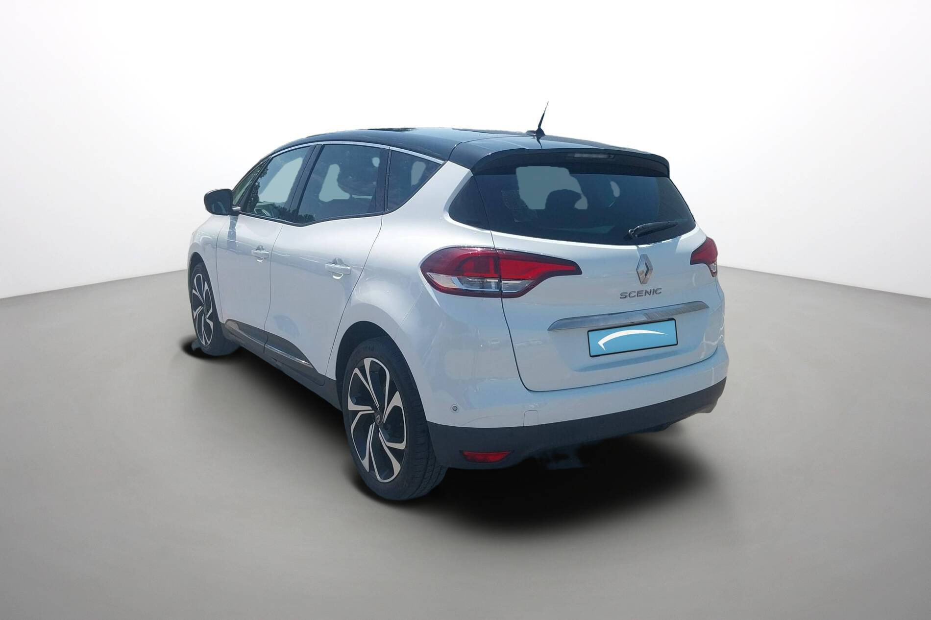 Vente en ligne Renault Scenic 4 Scenic Blue dCi 120 au prix de 16 900 €