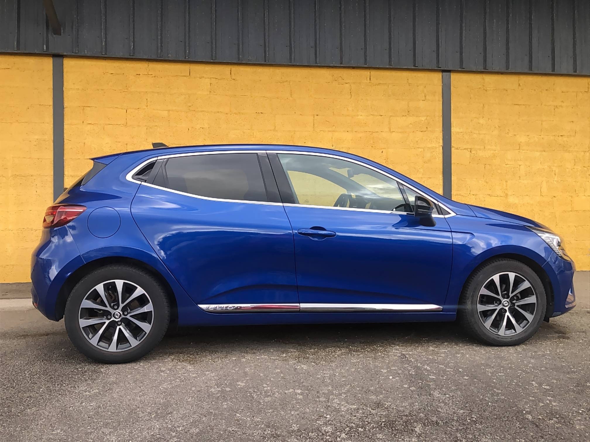 Vente en ligne Renault Clio 5 Clio TCe 90 au prix de 16 490 €