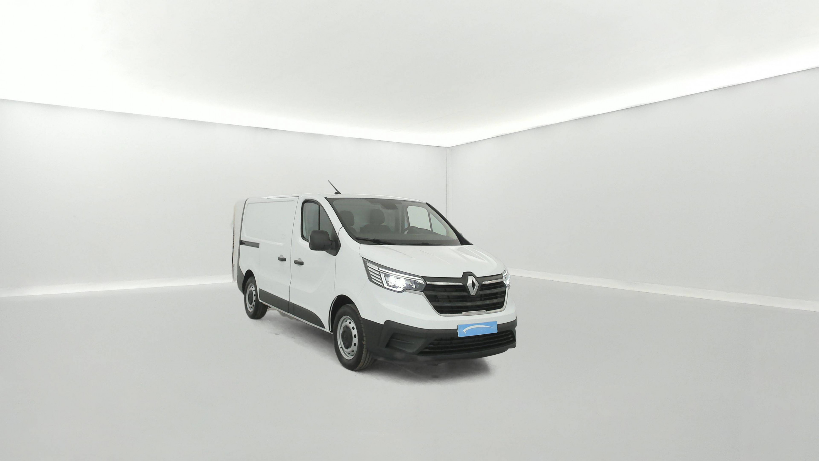 Vente en ligne Renault Trafic 3 Fourgon TRAFIC FG BLUE DCI 130 L1H1 3T GSR2 au prix de 24 990 €