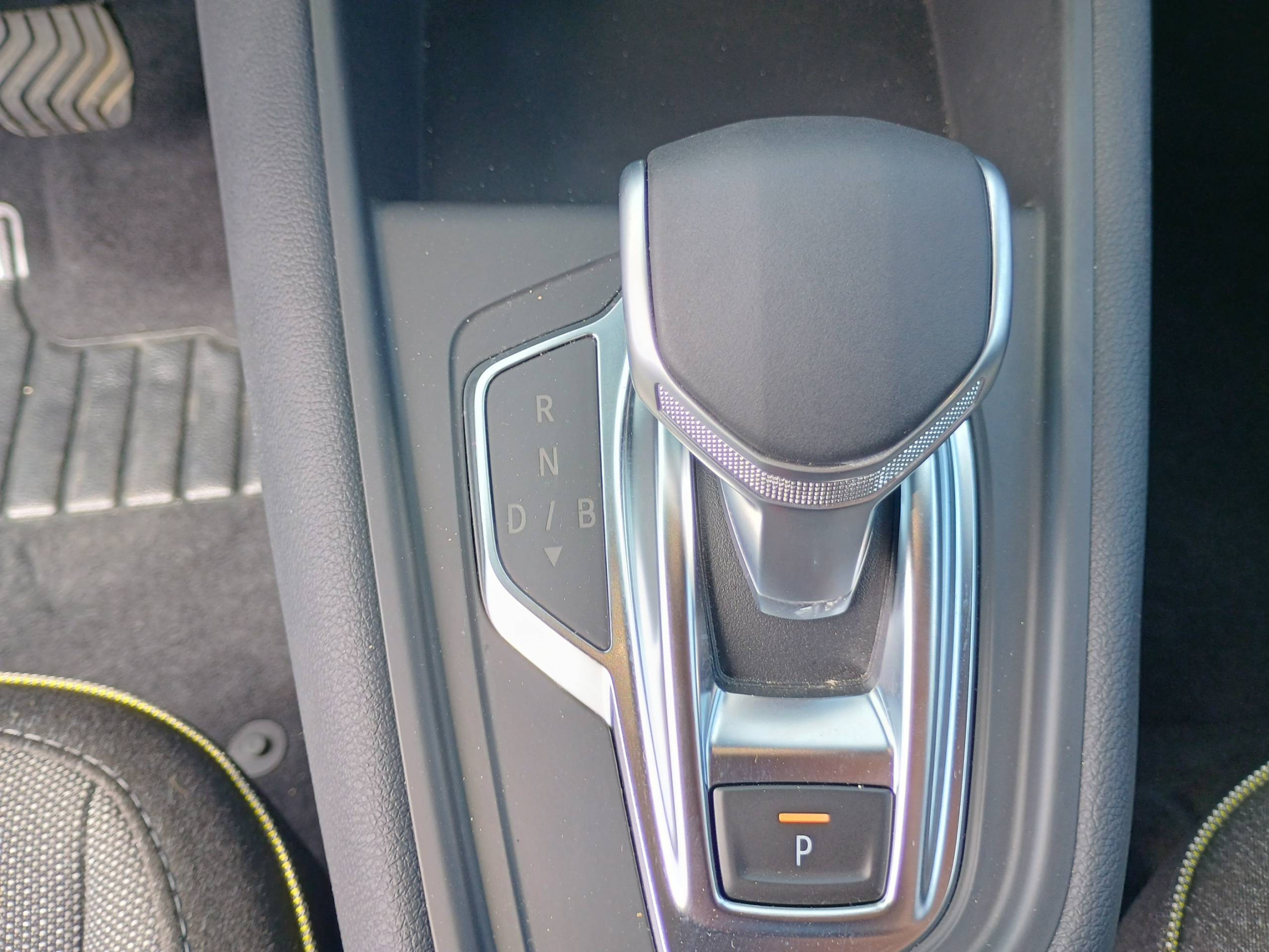 Vente en ligne Renault Symbioz  E-Tech full hybrid 145 au prix de 28 790 €