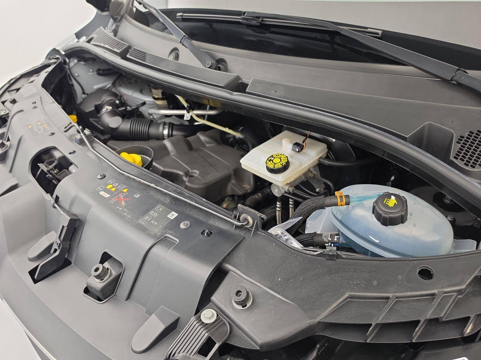 Vente en ligne Renault Master Fourgon MASTER FGN TRAC F3500 L2H2 BLUE DCI 135 au prix de 22 990 €