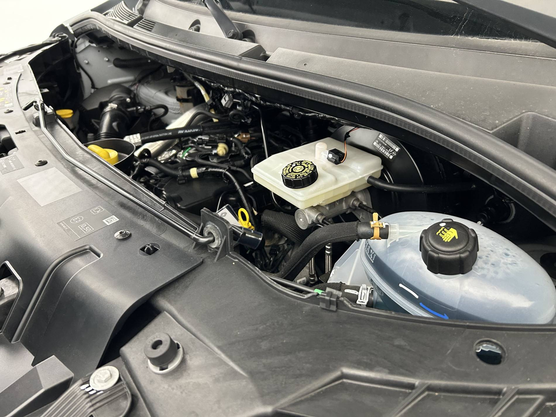 Vente en ligne Renault Master 3 Châssis Cabine MASTER CC PROP RJ3500 L2 PAFC BLUE DCI 130 EURO VI au prix de 32 990 €