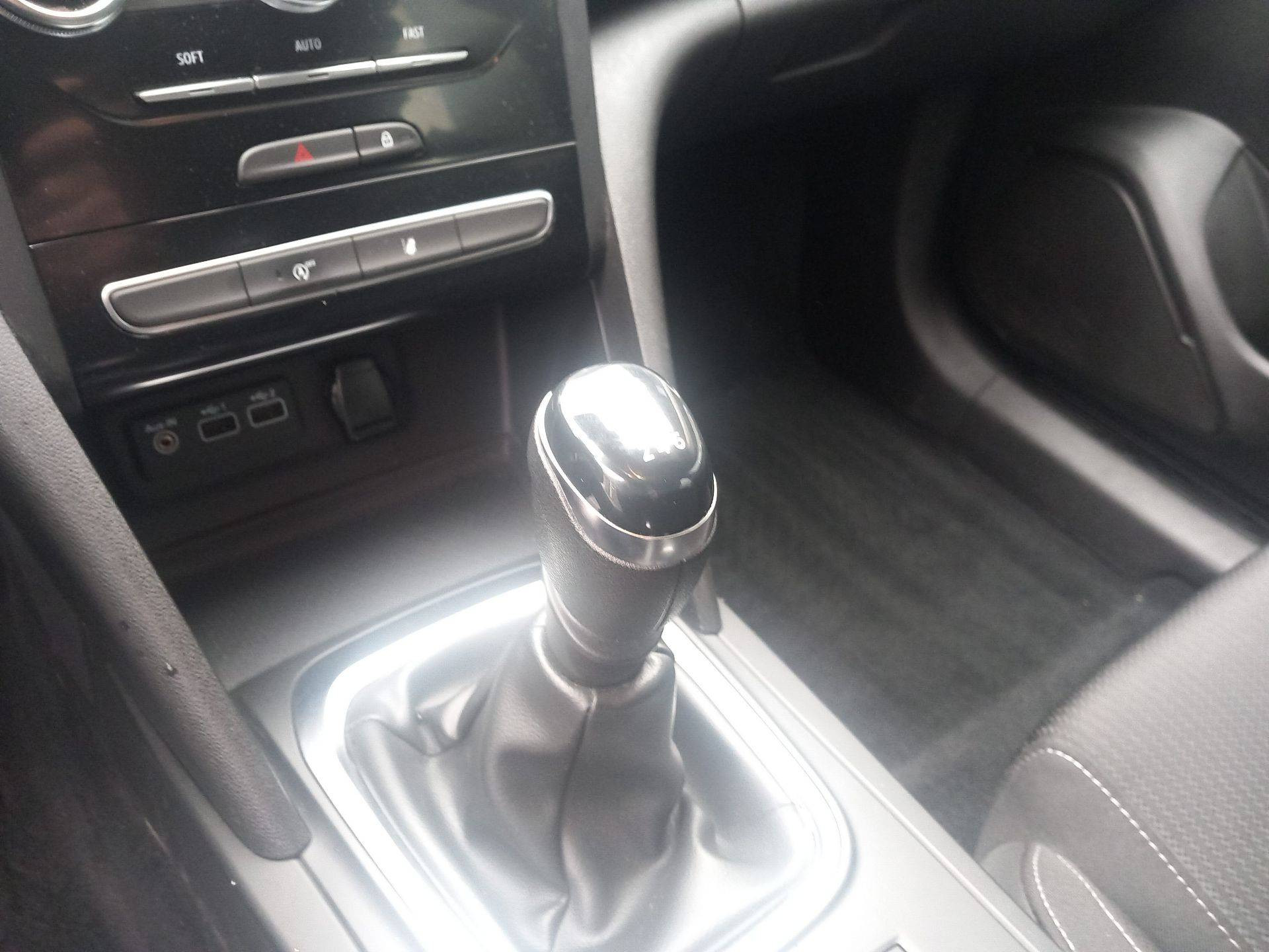 Vente en ligne Renault Megane 4 Mégane IV Berline TCe 115 FAP au prix de 13 490 €