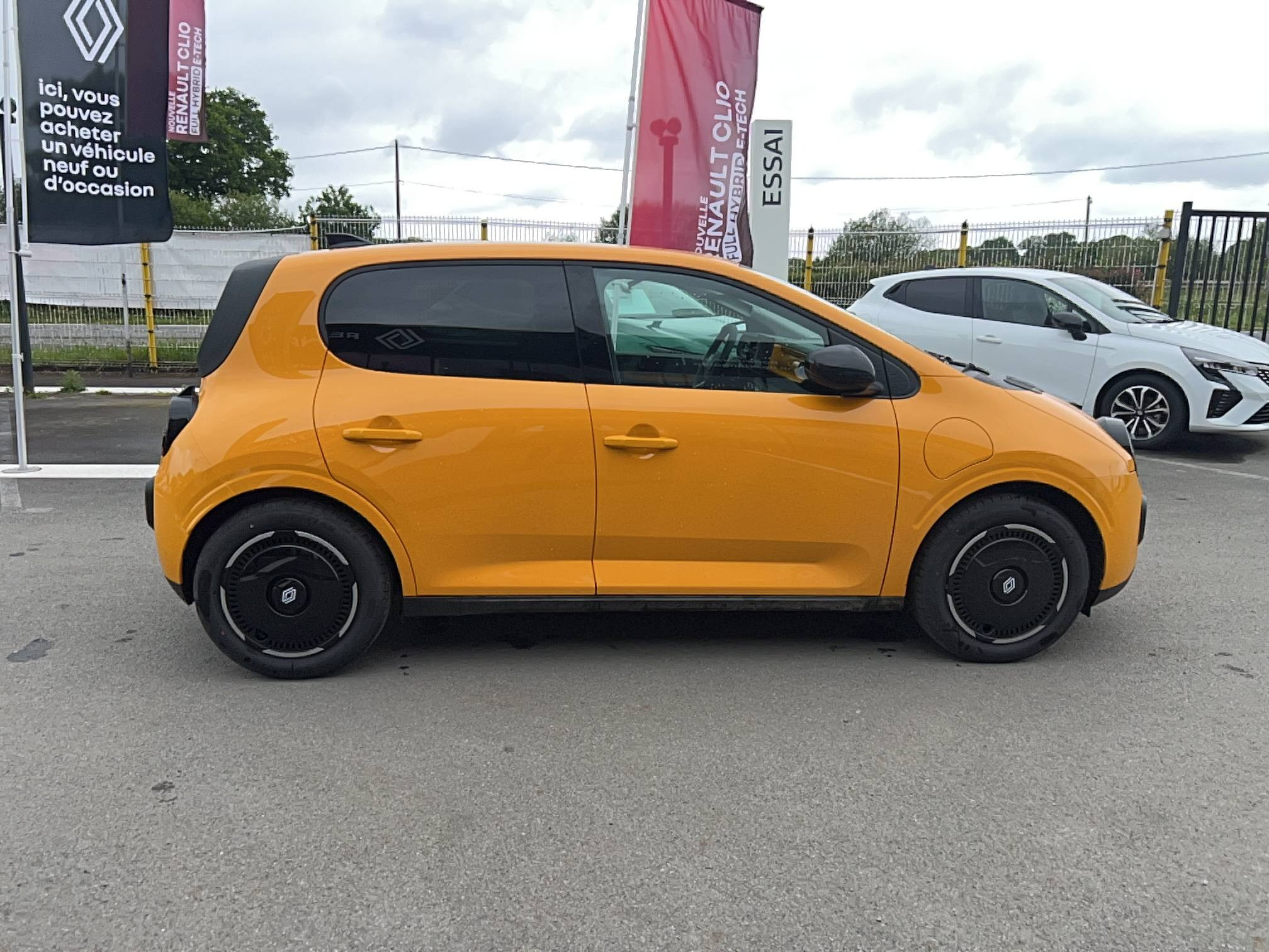 Vente en ligne Renault Twingo Electrique  80 ch autonomie urbaine au prix de 20 590 €