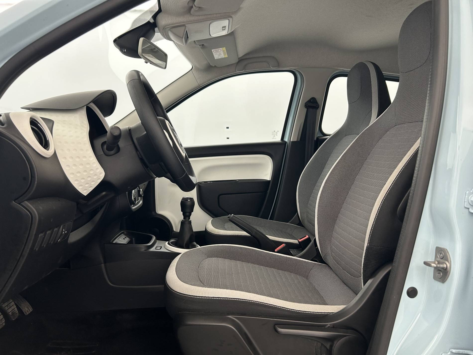 Vente en ligne Renault Twingo 3  SCe 65 au prix de 12 390 €