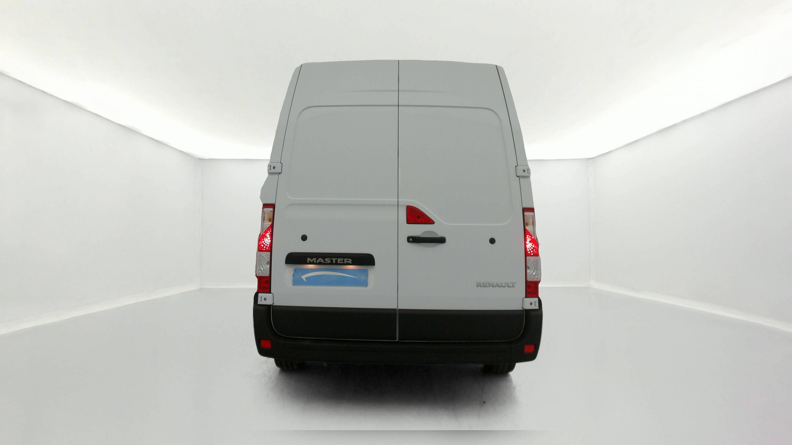 Vente en ligne Renault Master Fourgon MASTER FGN TRAC F3500 L2H2 BLUE DCI 135 au prix de 24 990 €
