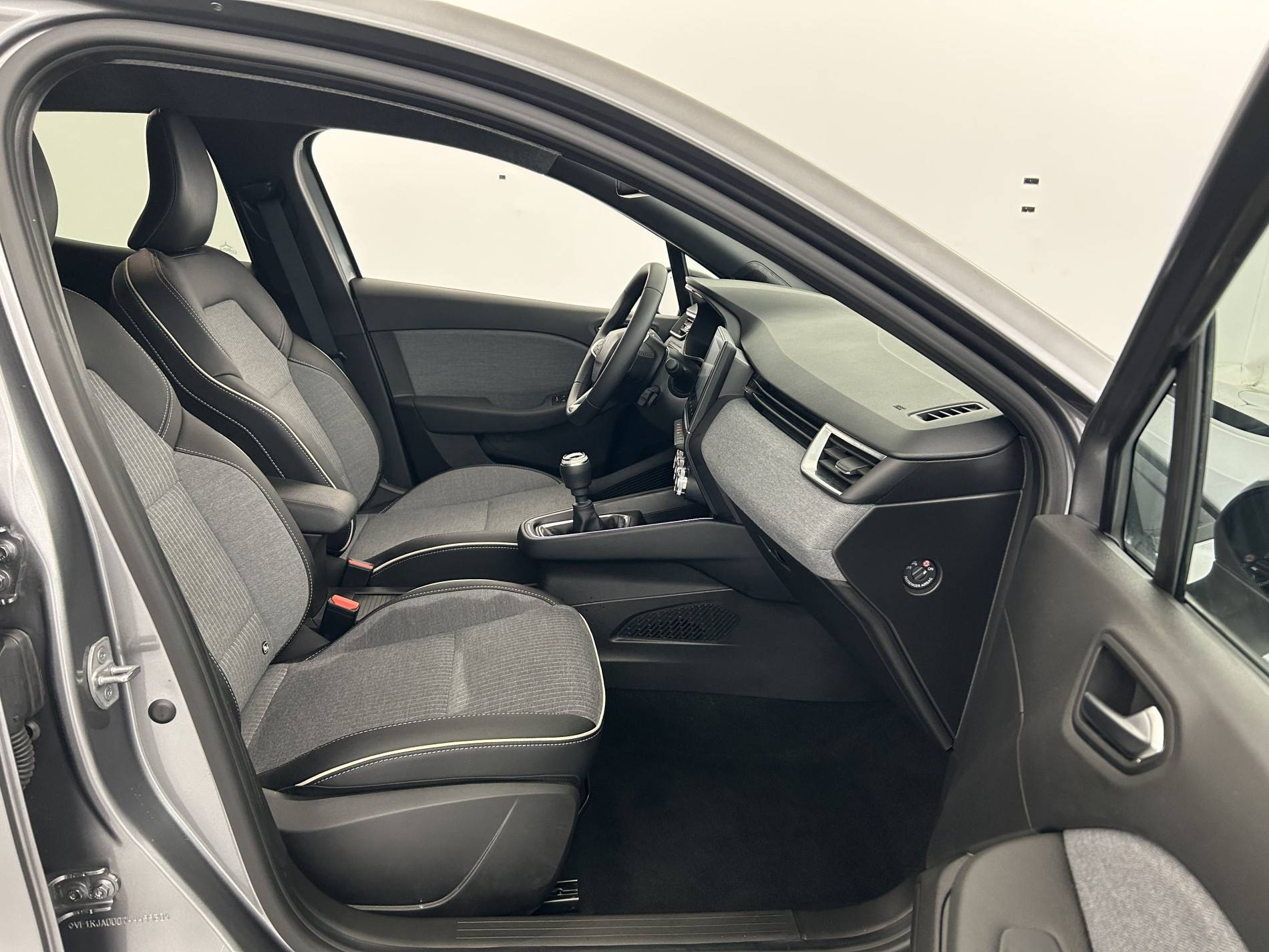Vente en ligne Renault Clio 5 Clio TCe 90 ch GSR2 au prix de 17 780 €