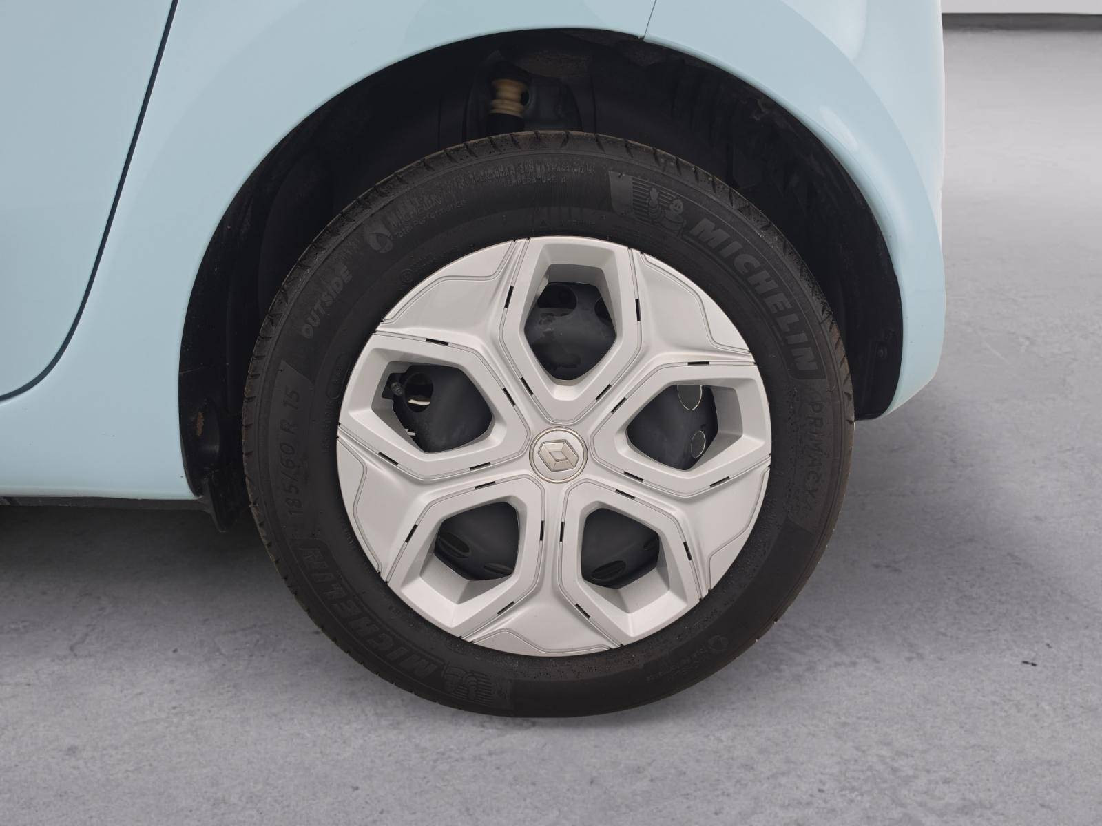Vente en ligne Renault Twingo Electrique Twingo III E-Tech au prix de 13 990 €
