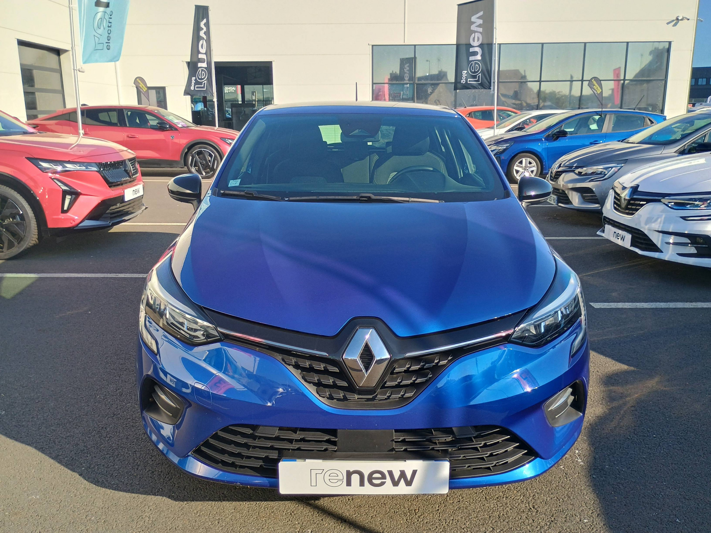 Vente en ligne Renault Clio 5 Clio TCe 90 - 21N au prix de 13 390 €