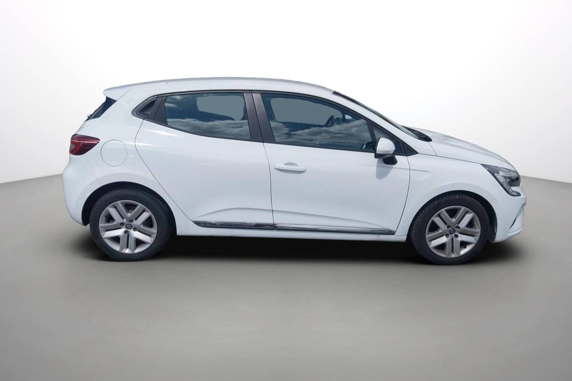 Vente en ligne Renault Clio 5 Clio Blue dCi 100 - 21N au prix de 14 490 €