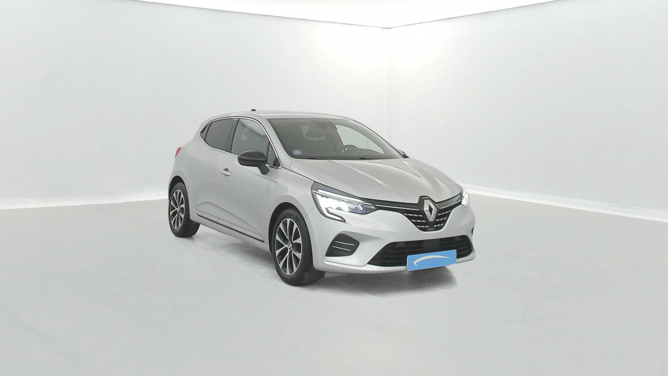 Vente en ligne Renault Clio 5 Clio TCe 90 au prix de 13 490 €