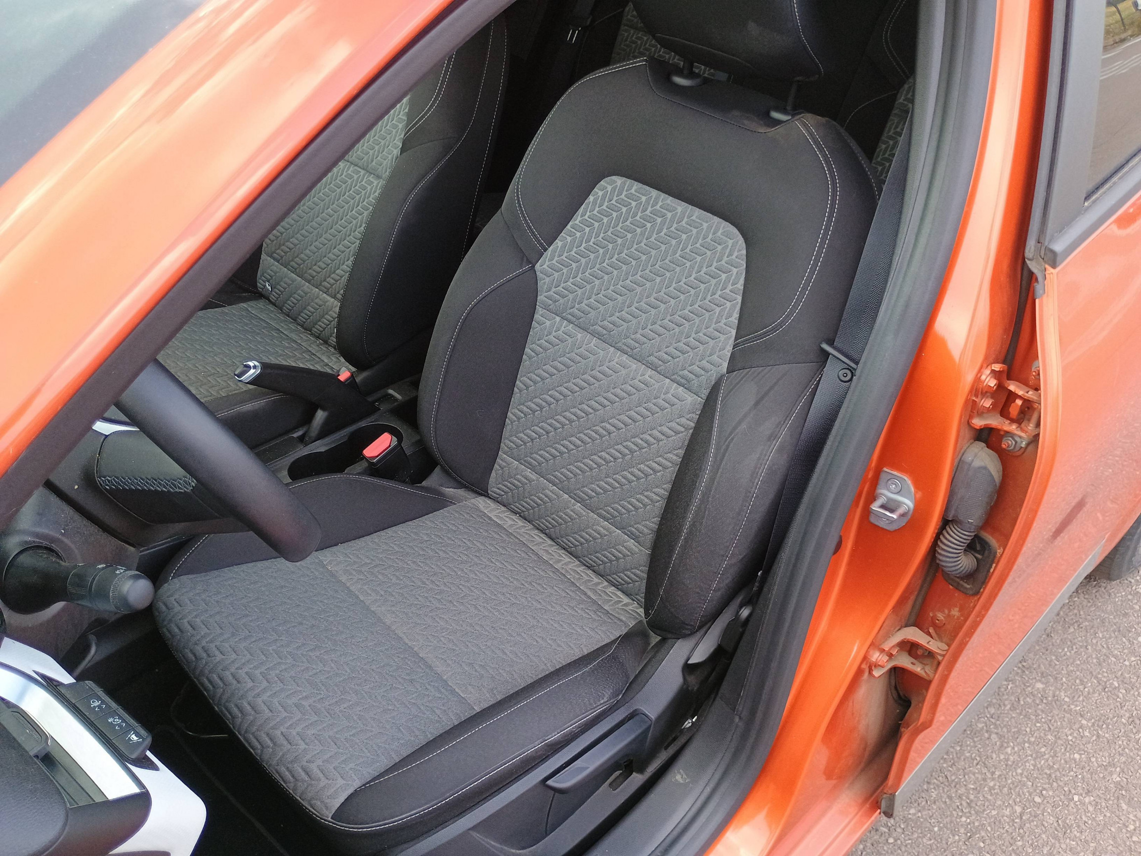 Vente en ligne Renault Clio 5 ECOLUTION SCE 65 CH au prix de 14 491 €