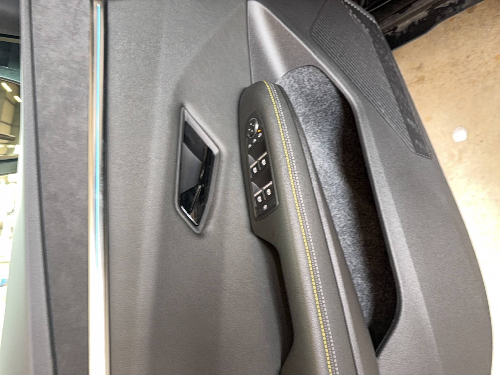 Vente en ligne Renault Scenic E-Tech Scenic E-Tech électrique 220 ch grande autonomie au prix de 52 390 €