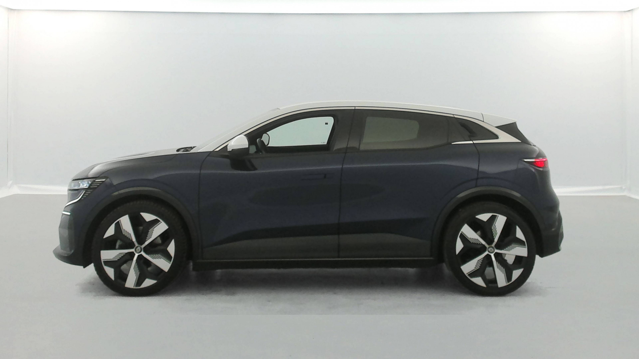 Vente en ligne Renault Megane E-Tech  EV40 130ch standard charge au prix de 20 990 €