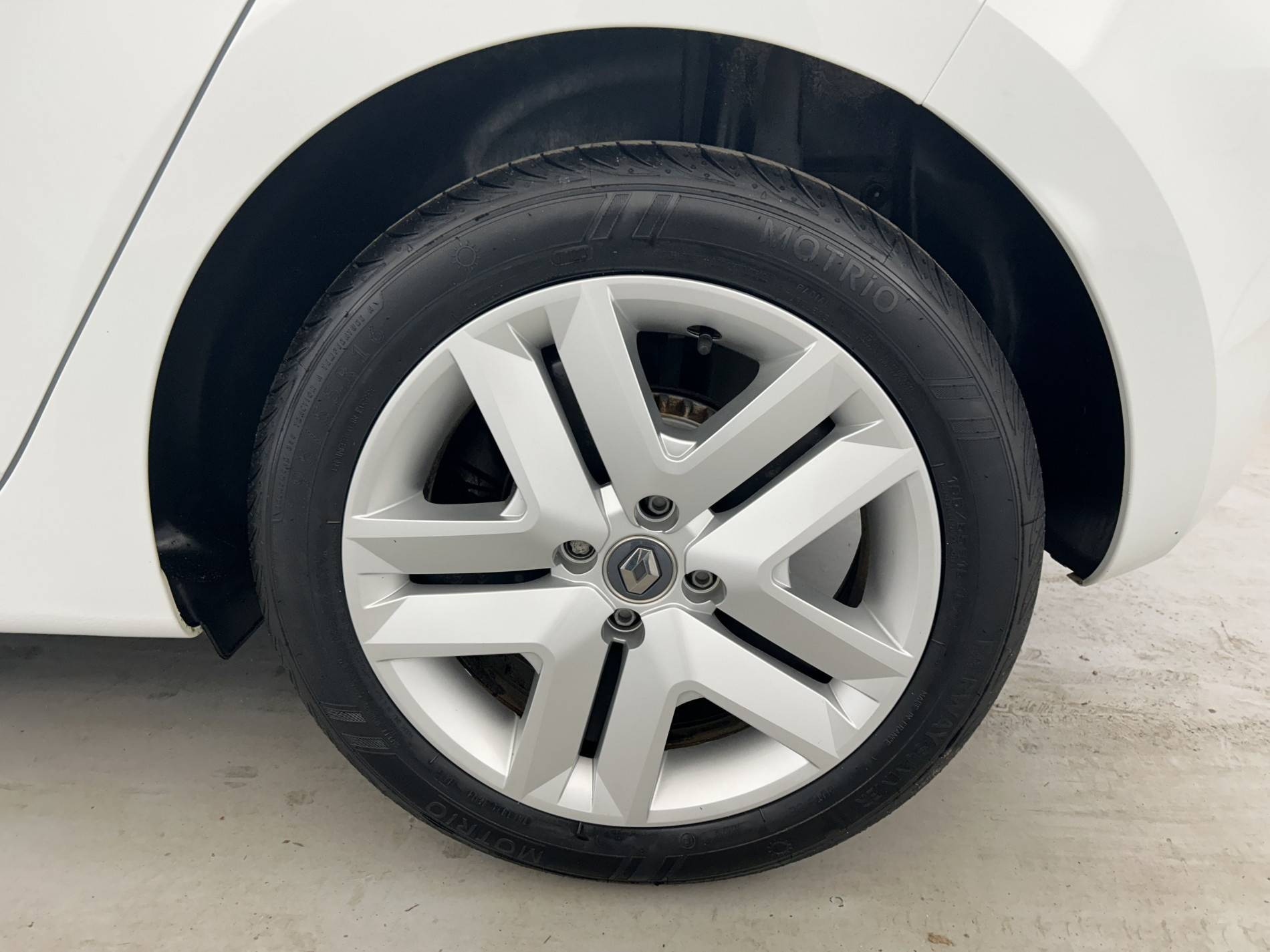 Vente en ligne Renault Clio 5 Clio SCe 65 - 21N au prix de 12 470 €