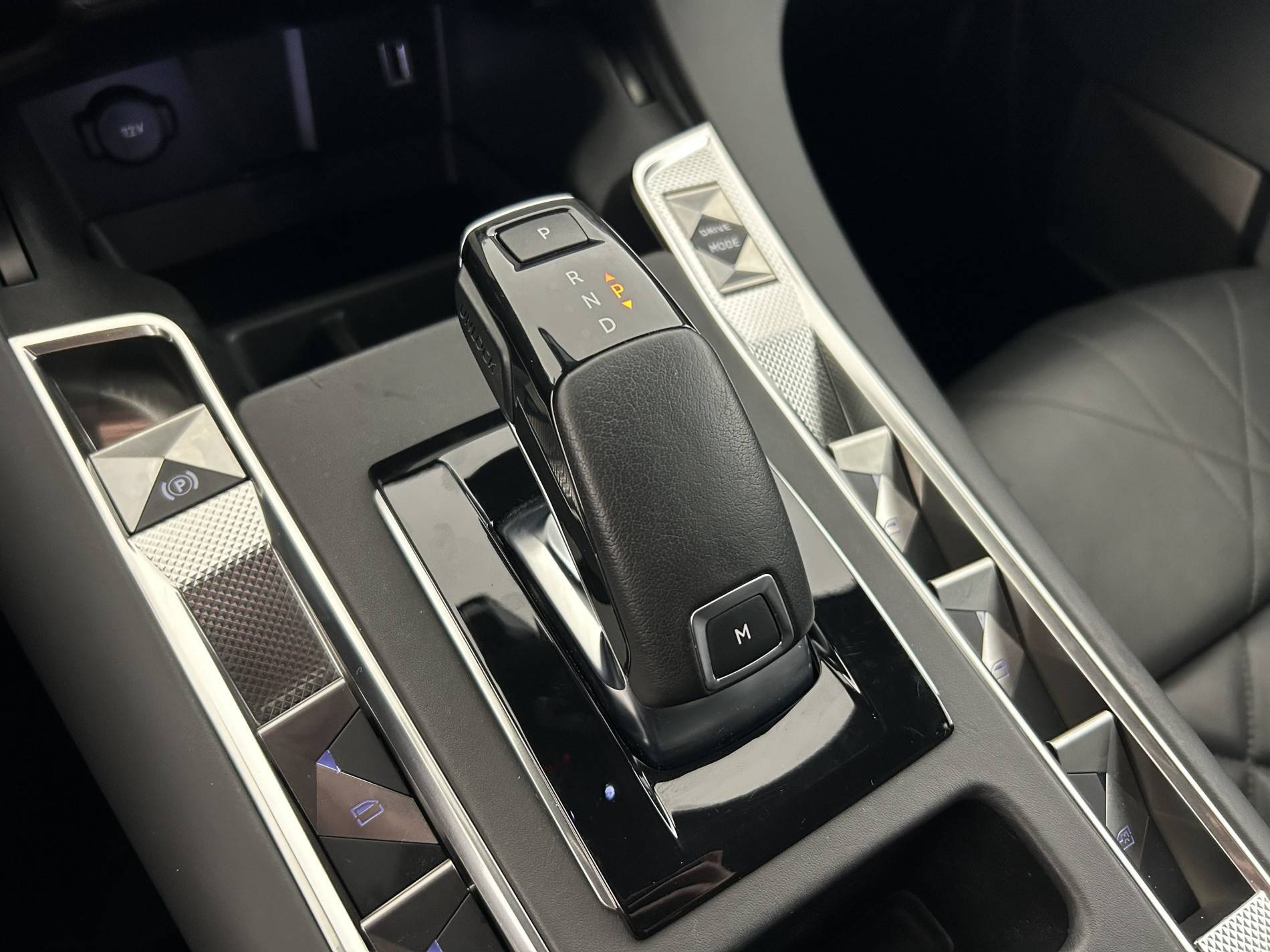 Vente en ligne Ds DS7 Crossback  PureTech 180 EAT8 au prix de 22 490 €