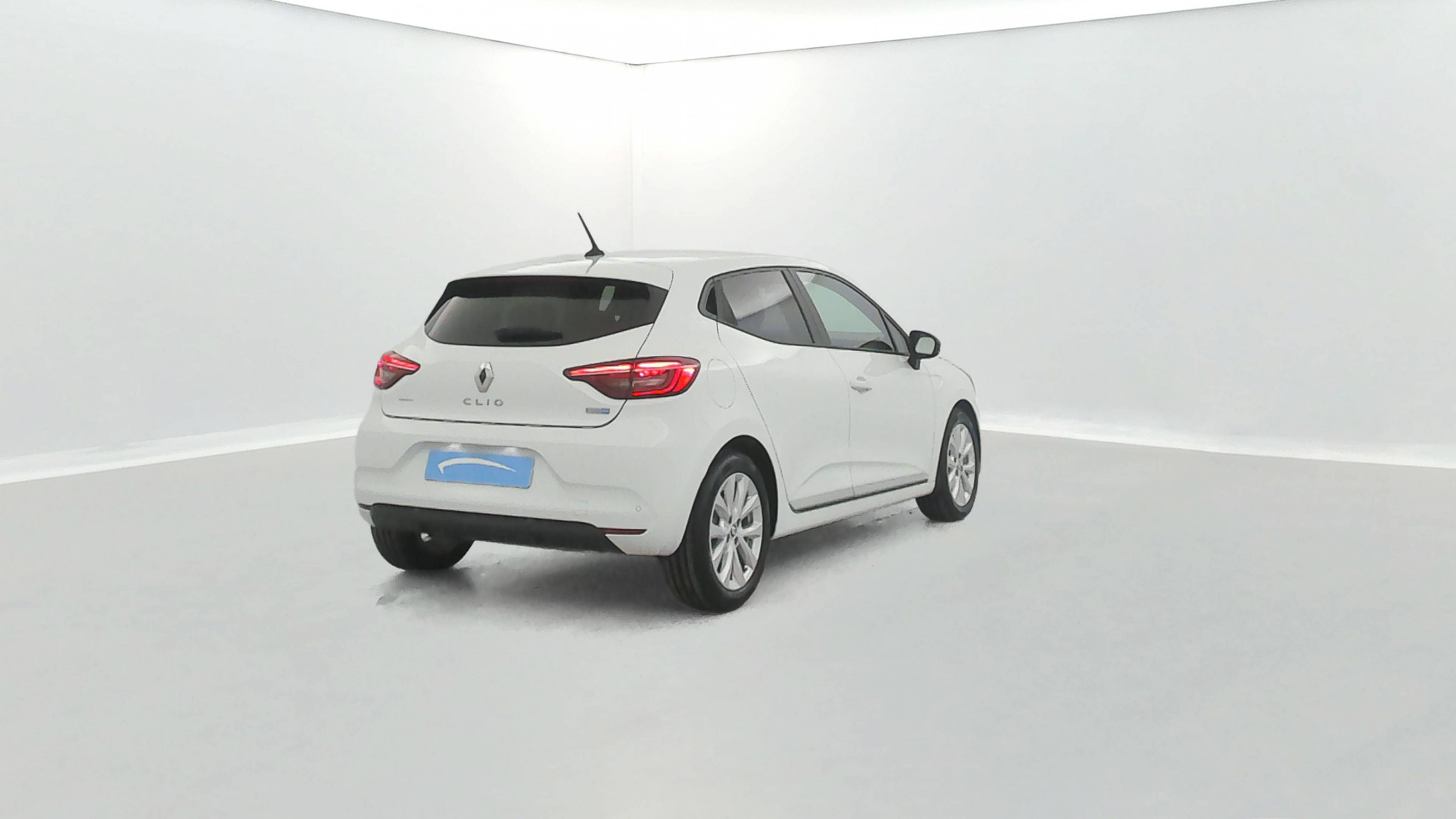 Vente en ligne Renault Clio 5 Clio E-Tech full hybrid 145 au prix de 17 590 €