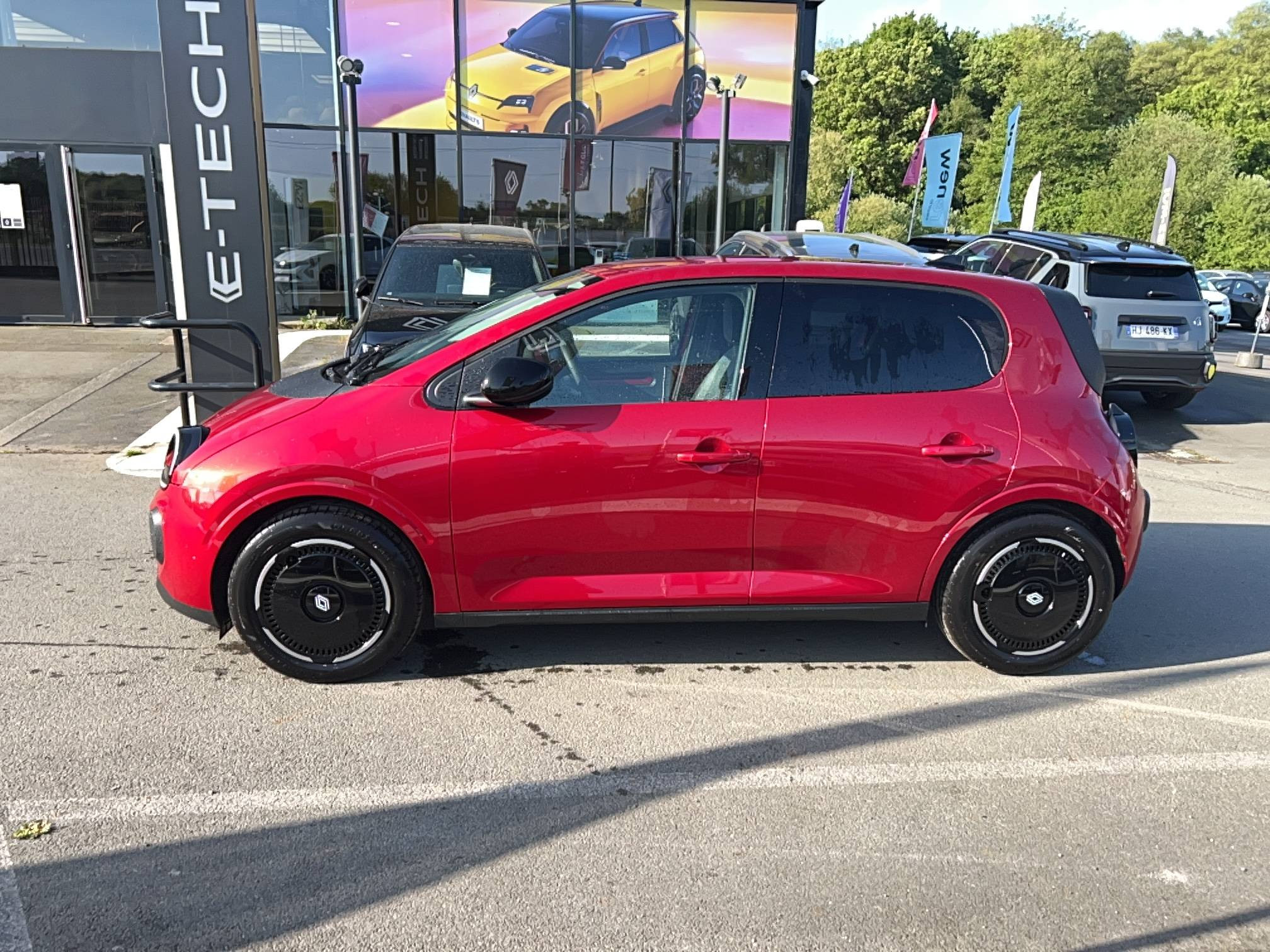 Vente en ligne Renault Twingo Electrique  80 ch autonomie urbaine au prix de 20 590 €