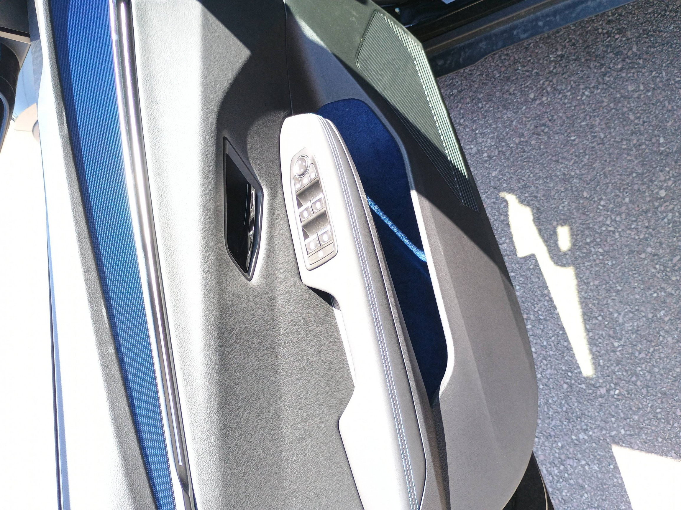 Vente en ligne Renault Scenic E-Tech  220 ch grande autonomie au prix de 45 999 €