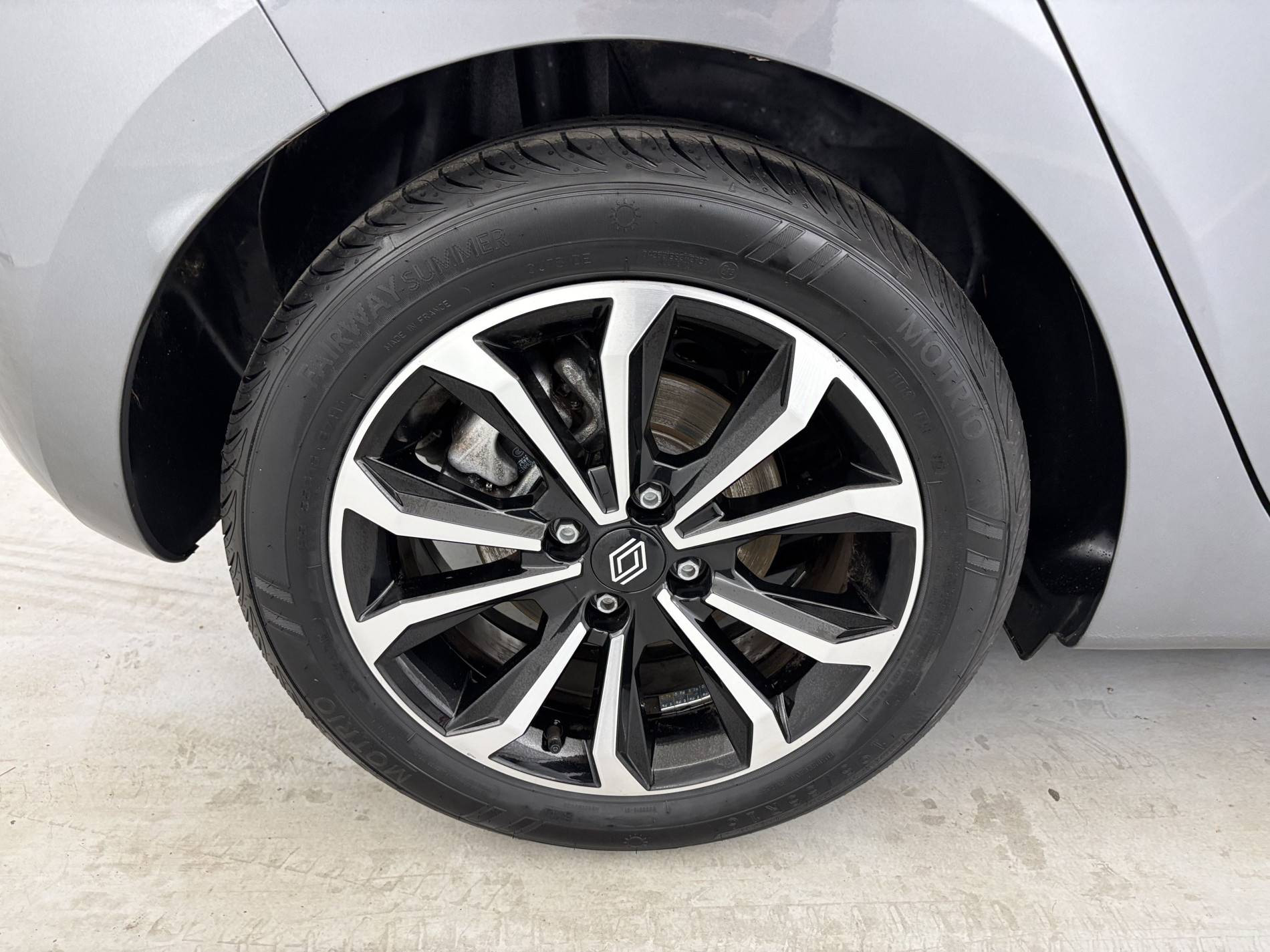 Vente en ligne Renault Clio 5 Clio E-Tech full hybrid 145 ch GSR2 au prix de 20 890 €