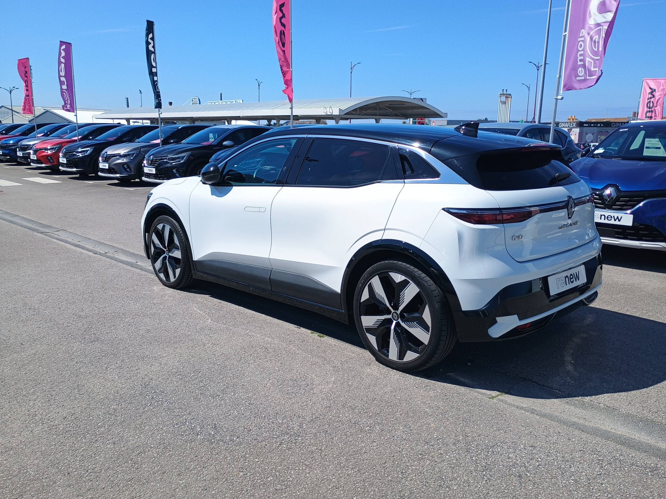 Vente en ligne Renault Megane E-Tech  EV60 220 ch super charge au prix de 24 990 €