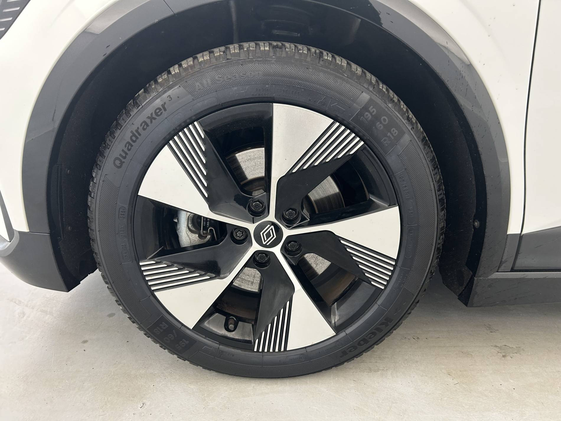 Vente en ligne Renault Megane E-Tech  EV40 130ch standard charge au prix de 18 790 €