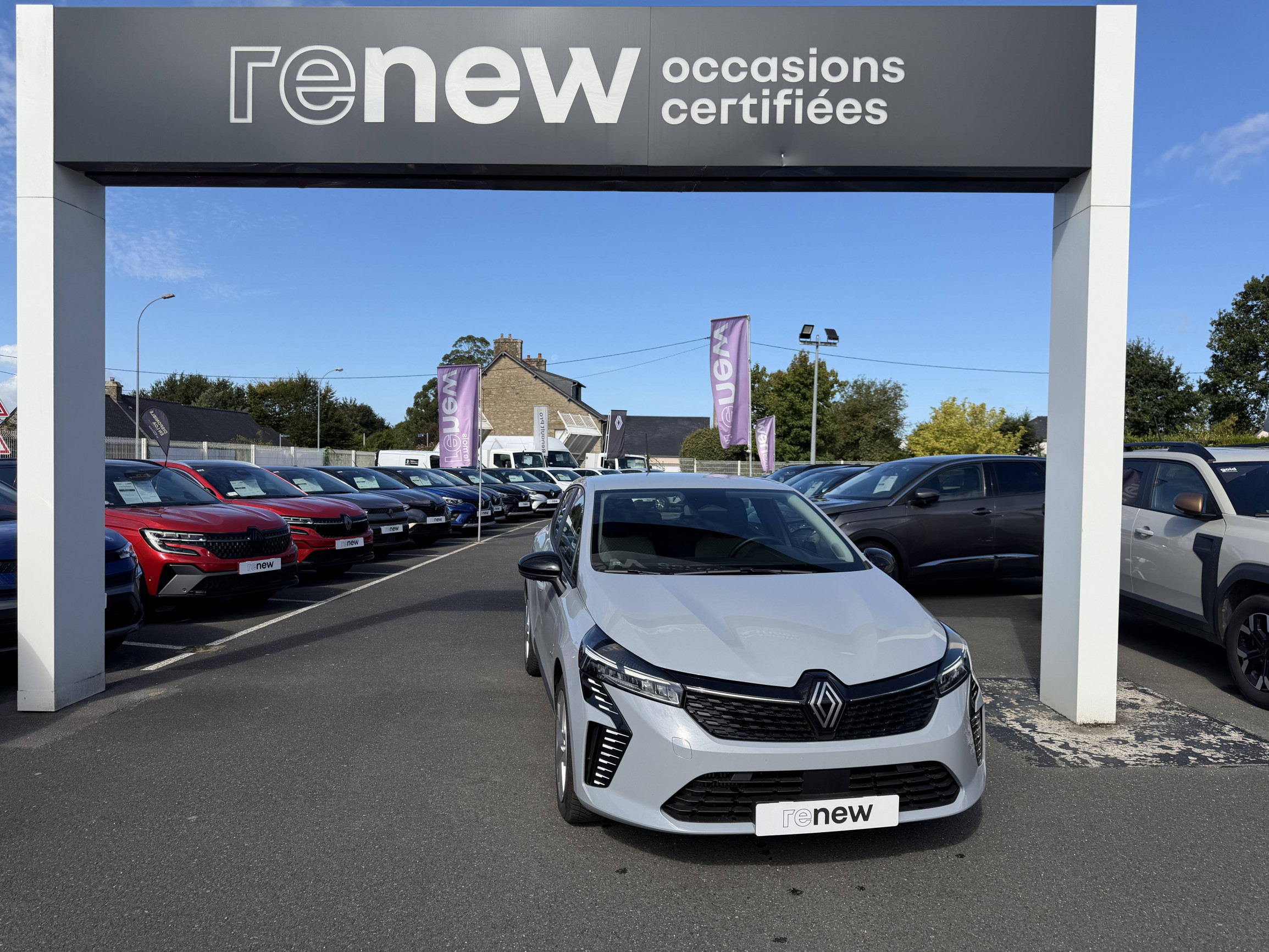 Renault Clio 5 Clio Eco-G 100 ch GSR2 occasion de 2025 en vente à Lannion