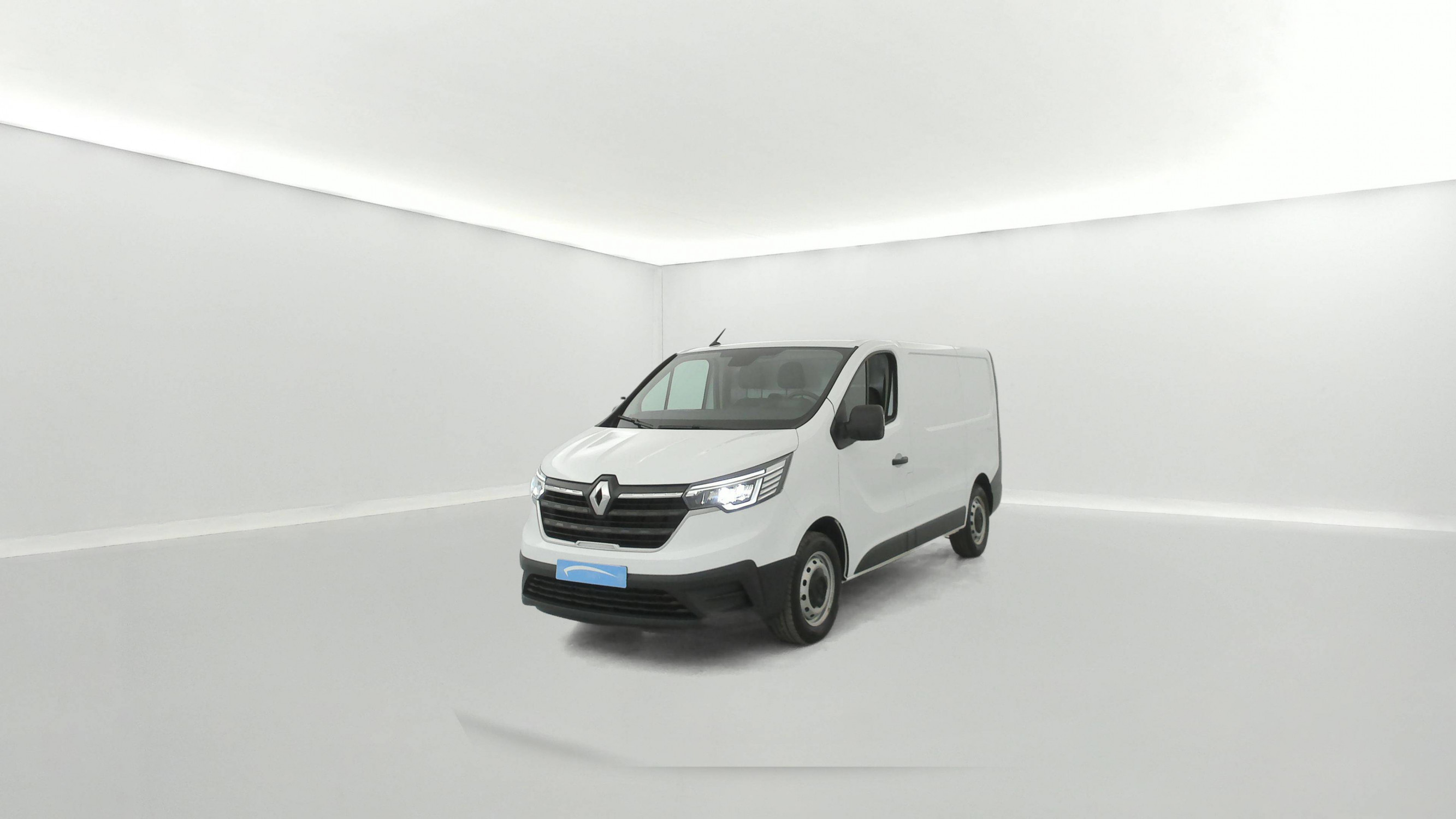 Renault Trafic 3 Fourgon TRAFIC FG BLUE DCI 130 L1H1 3T GSR2 occasion de 2024 en vente à Concarneau