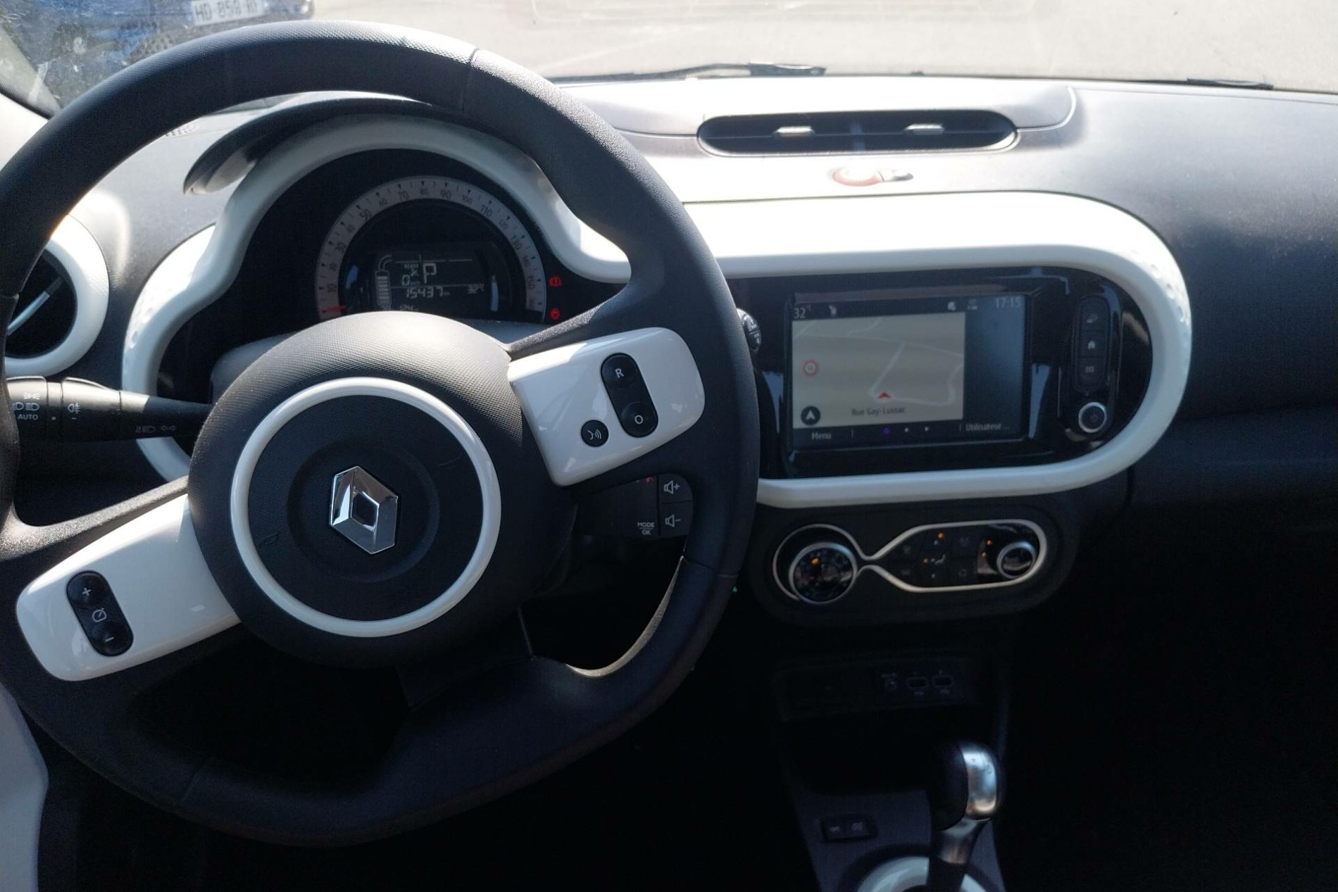 Vente en ligne Renault Twingo Electrique Twingo III E-Tech au prix de 12 990 €