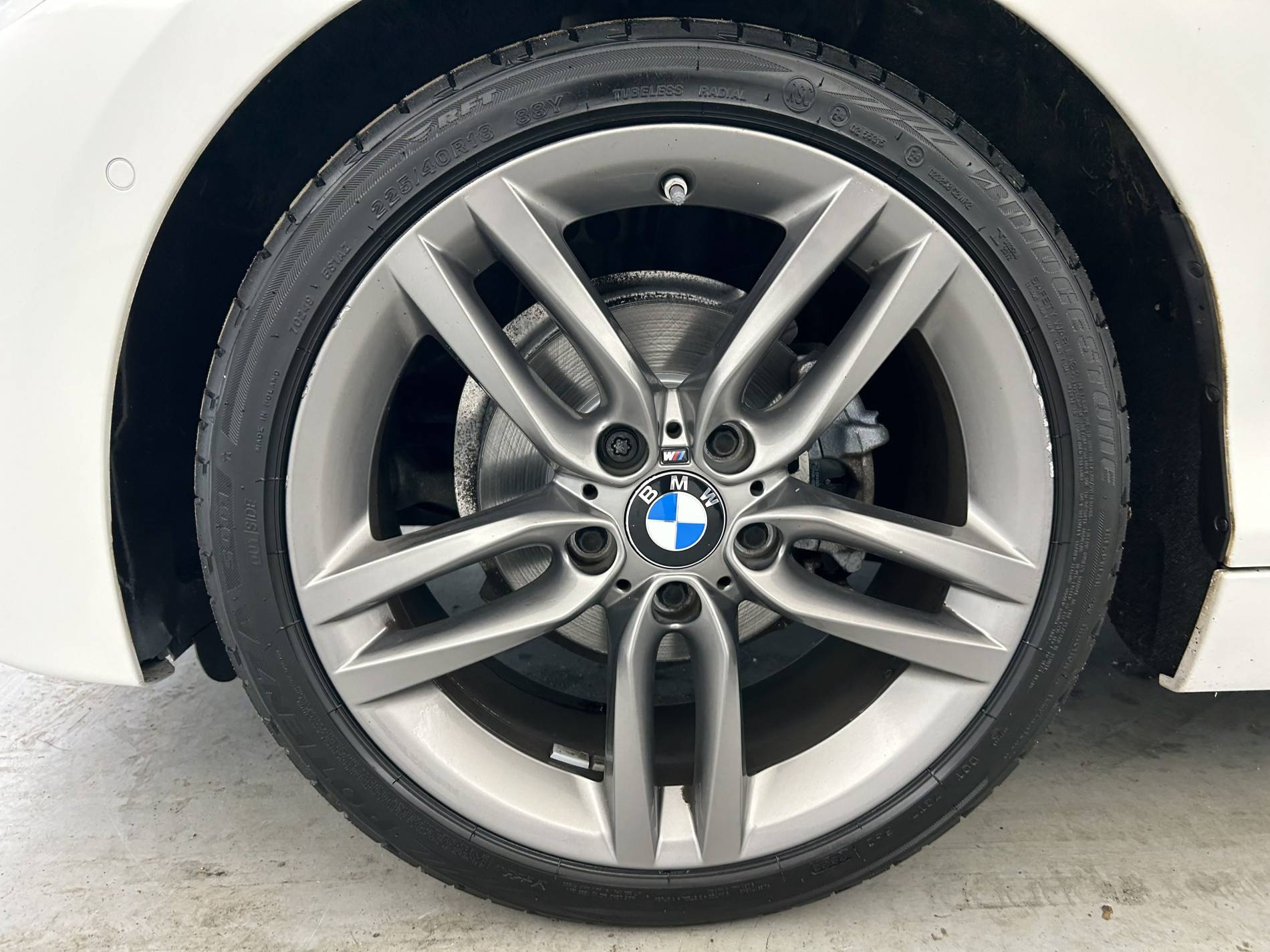 Vente en ligne Bmw Série 1 116d 116 ch BVA8 au prix de 18 990 €