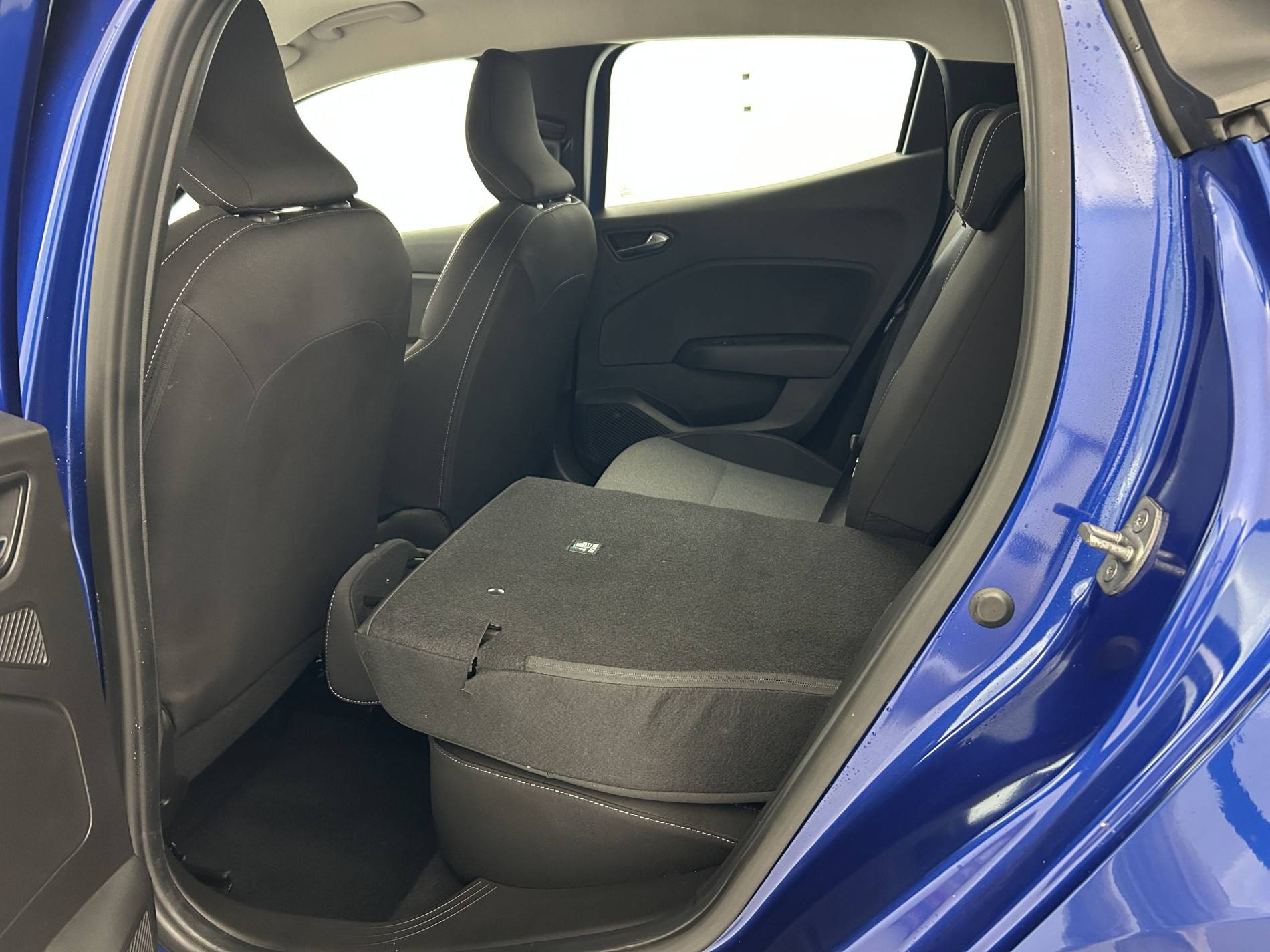 Vente en ligne Renault Clio 5 Clio TCe 90 au prix de 15 990 €