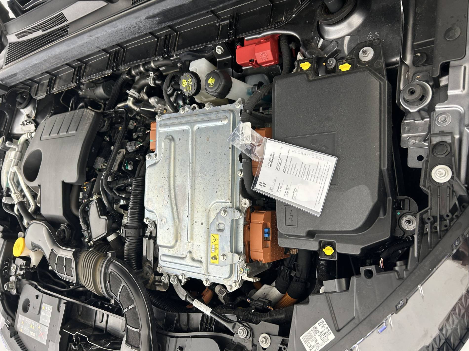 Vente en ligne Renault Arkana  E-Tech hybride 145 - 22 au prix de 21 800 €