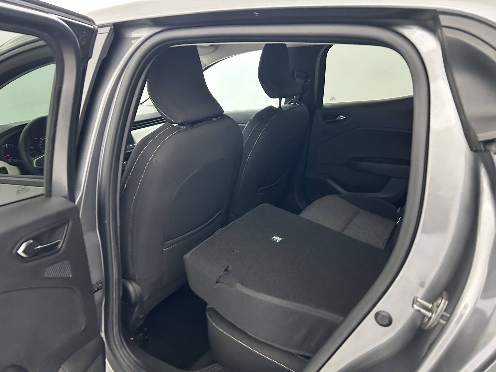 Vente en ligne Renault Clio 5 Clio TCe 90 au prix de 14 690 €