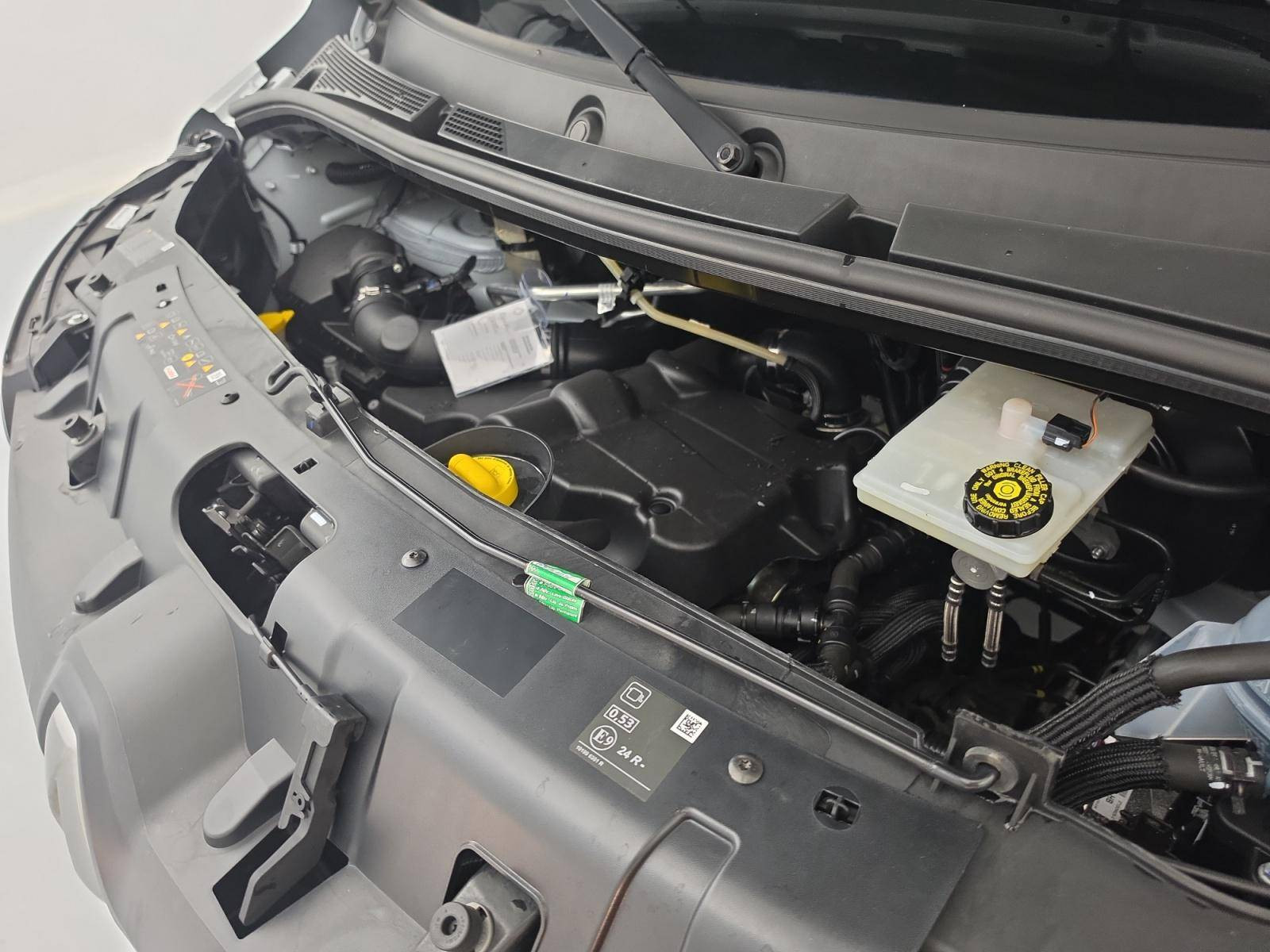 Vente en ligne Renault Master Fourgon MASTER FGN TRAC F3500 L3H3 BLUE DCI 135 au prix de 26 990 €
