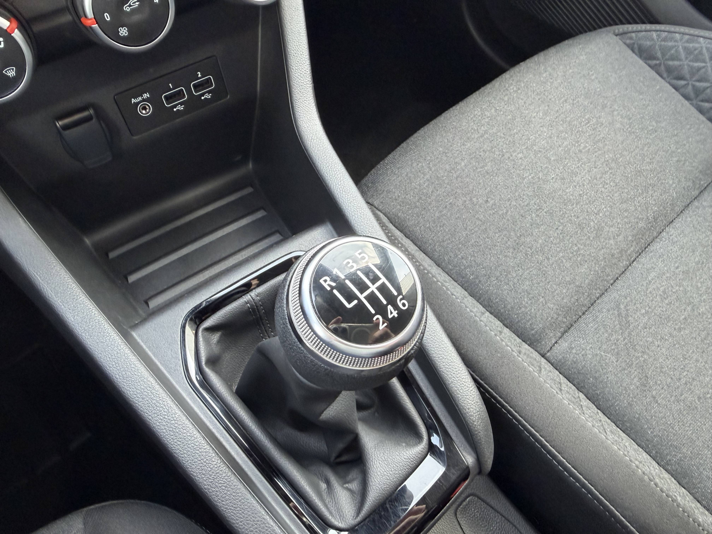Vente en ligne Renault Clio 5 Clio TCe 90 au prix de 14 990 €