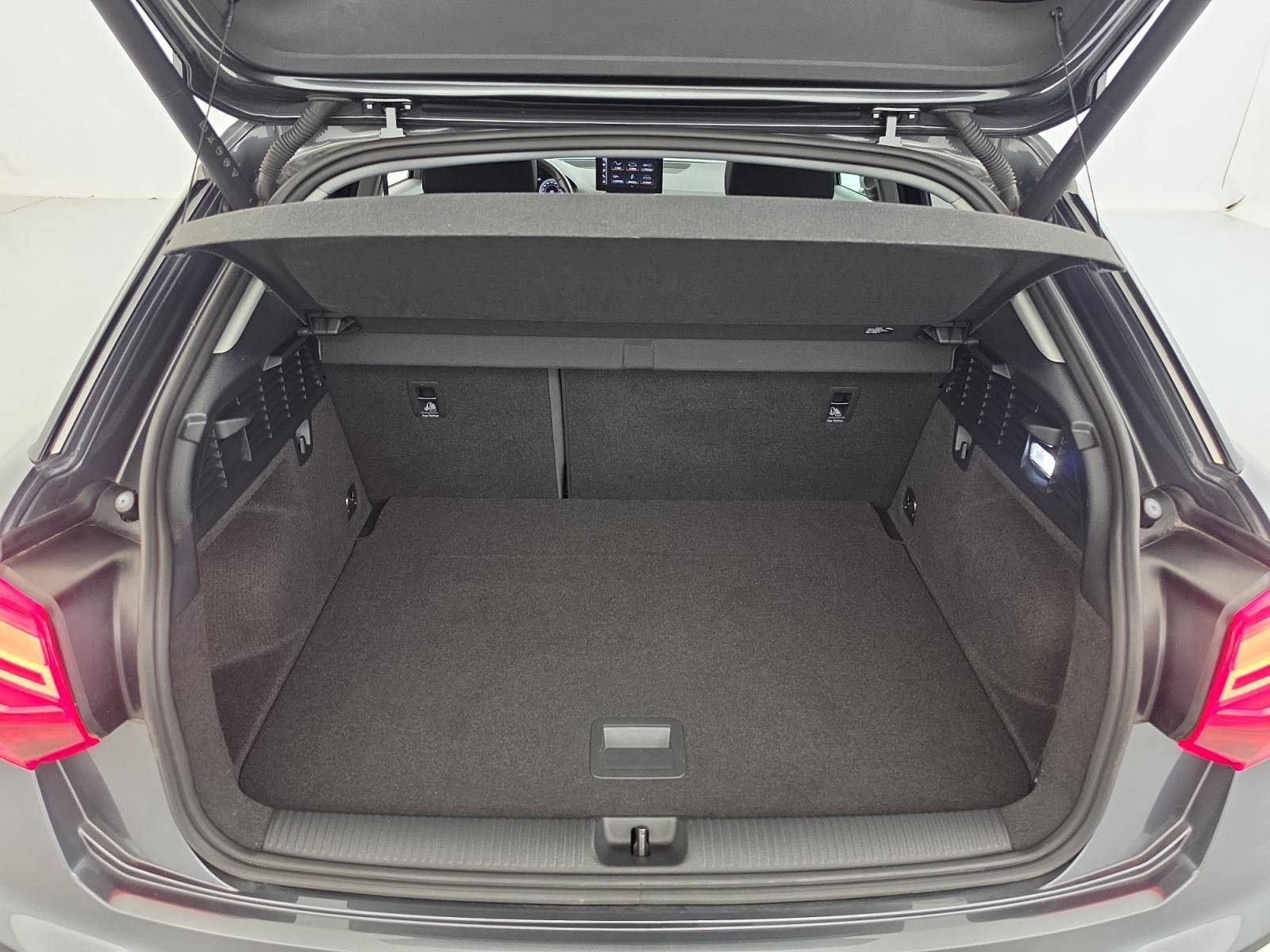 Vente en ligne Audi Q2  35 TDI 150 S tronic 7 au prix de 32 990 €