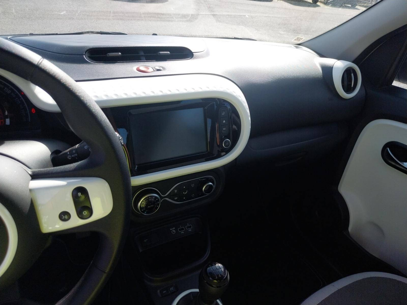 Vente en ligne Renault Twingo 3  SCe 65 au prix de 11 490 €